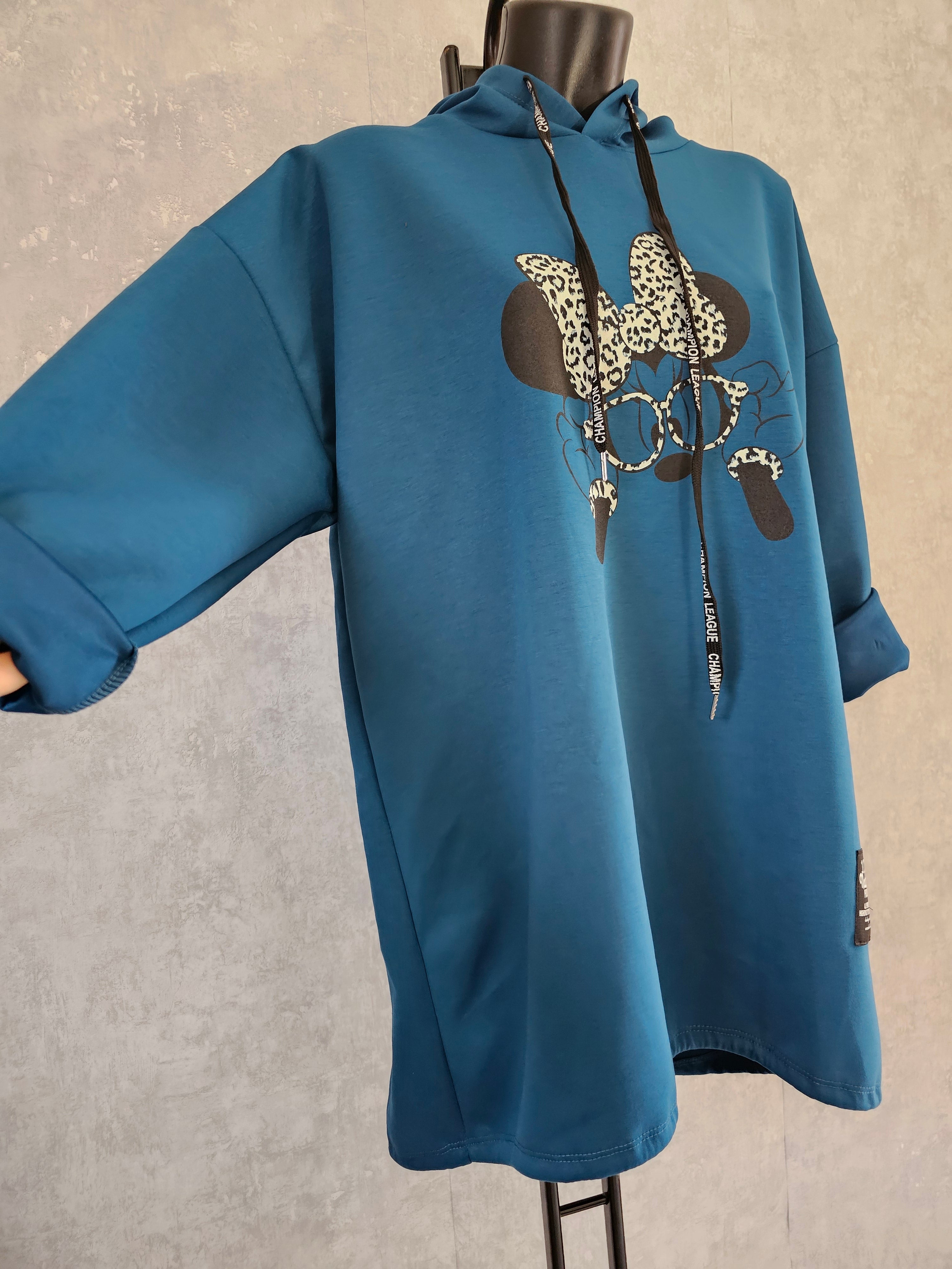 Oversize Damen Tunika mit Kapuze und Print