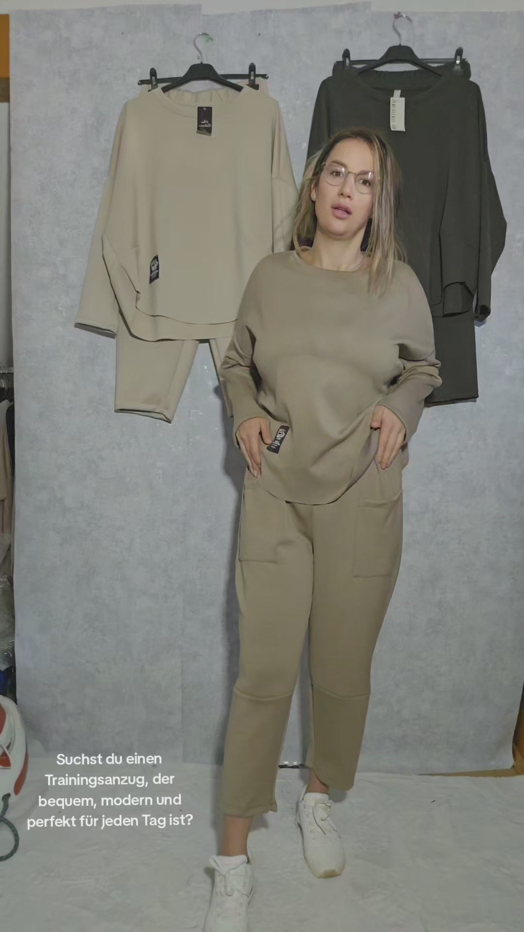 Damen Trainingsanzug Set - Bequem & Stylish - Größe M-3XL (Brustumfang 120cm)