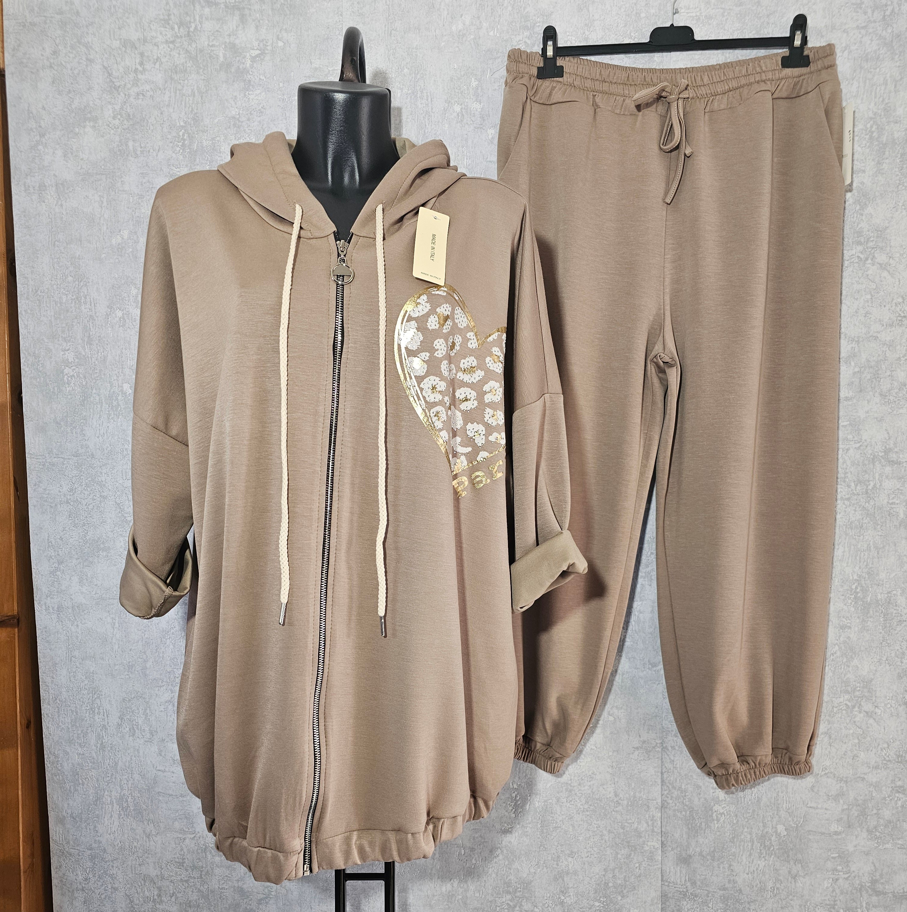 Damen Set – Hoodie mit Herz-Print & Hose