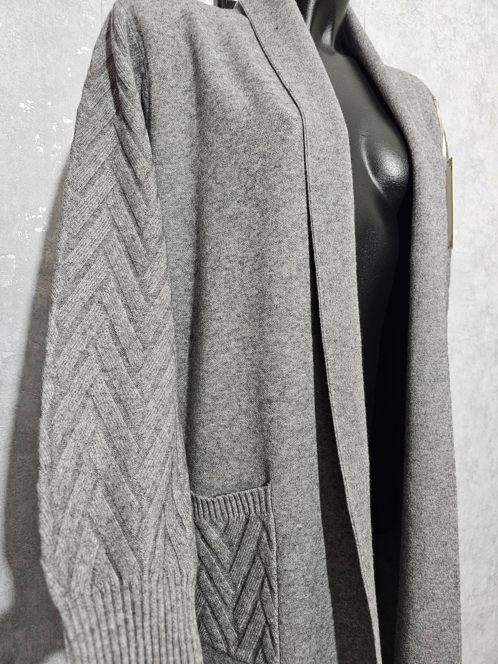 Elegante Strickjacke in Grau mit Kaschmir – weich & stilvoll