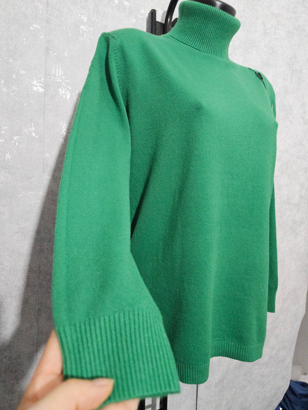 Grüner Rollkragenpullover – weich, warm & hochwertig – L/X