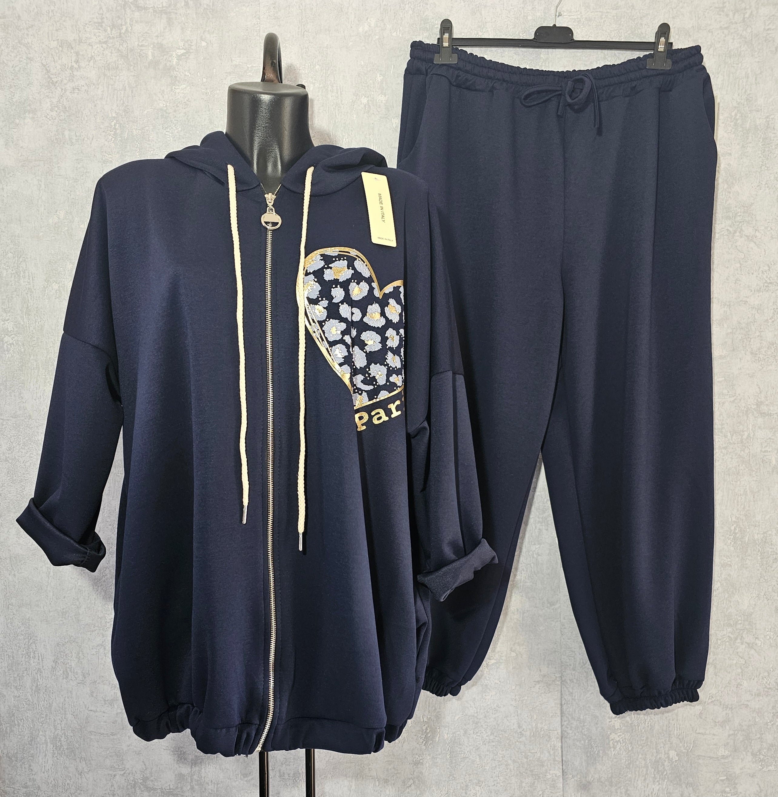 Damen Set – Hoodie mit Herz-Print & Hose