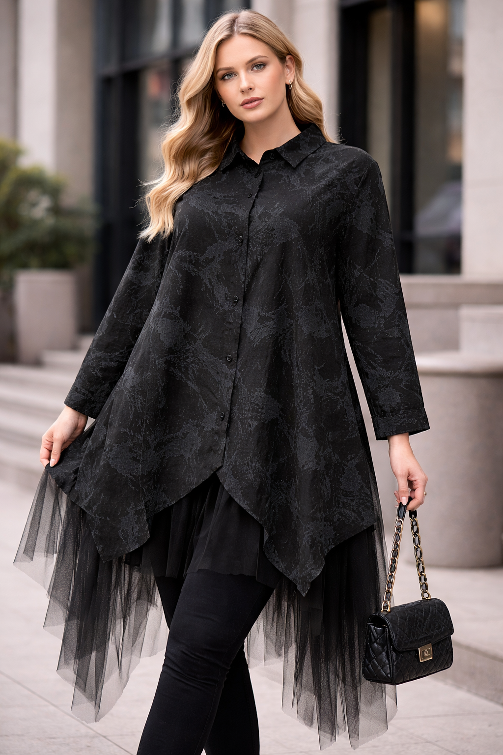 Oversize Tunika / Longbluse mit Muster & Tüll – Schwarz (XXL–XXXL)