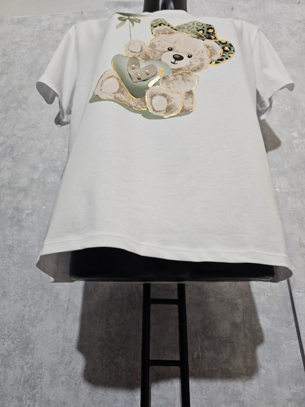 Made in Italy Damen T-Shirt mit Teddy-Motiv | Premium Baumwolle | Edles Design mit Perlen