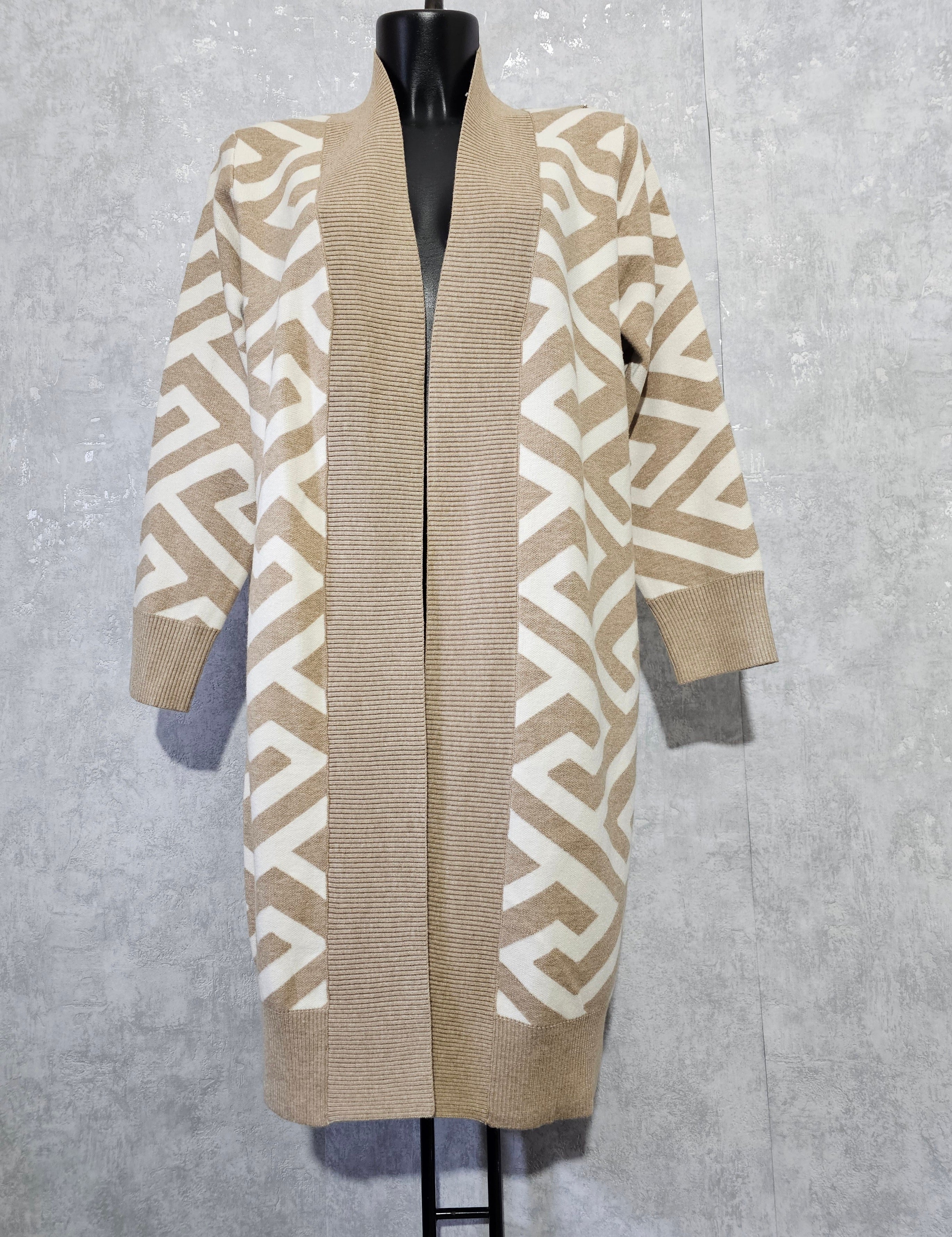 Eleganter langer Cardigan-hochwertig, weich & warm – M/L