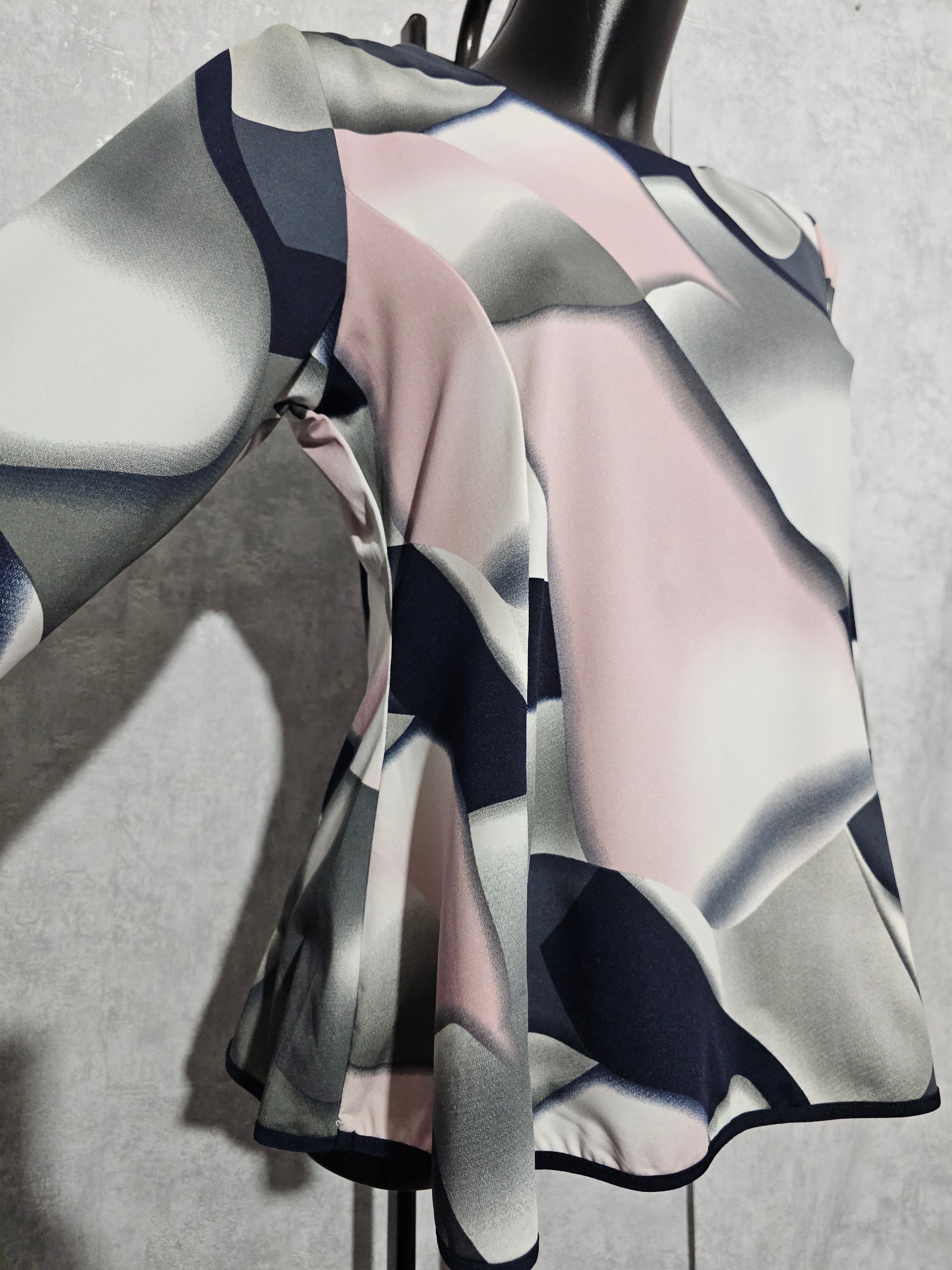 Elegante Bluse mit modernem Print – L–XXL