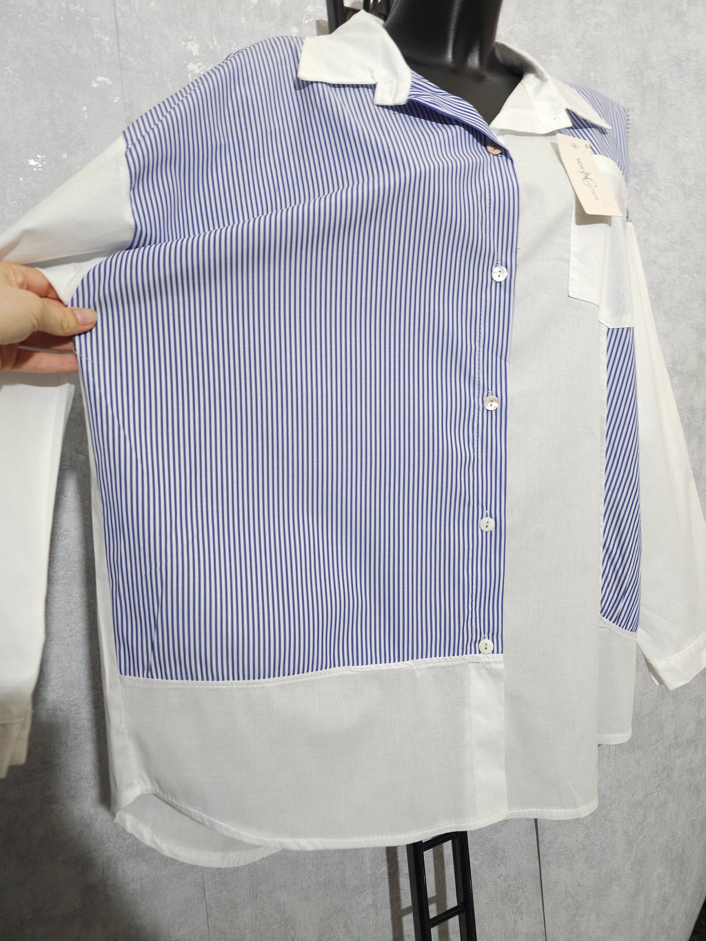 Oversize Damenbluse gestreift | Blau-Weiß | Lange Hemdbluse | Lockere Passform