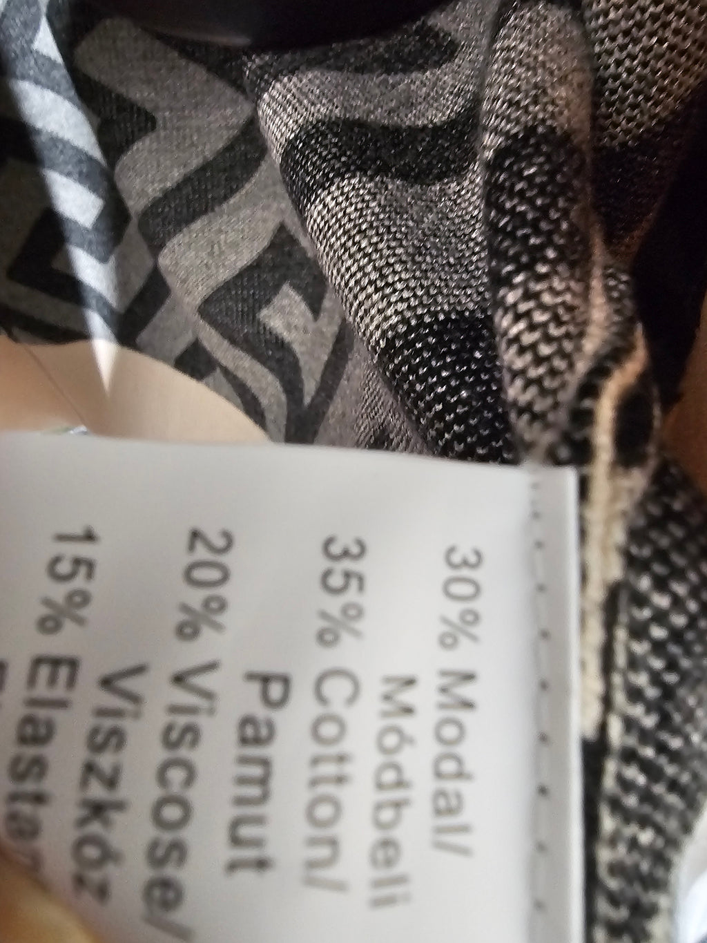 Eleganter langer Cardigan – Beige & Schwarz – hochwertig, weich & warm – M/L & L/XL