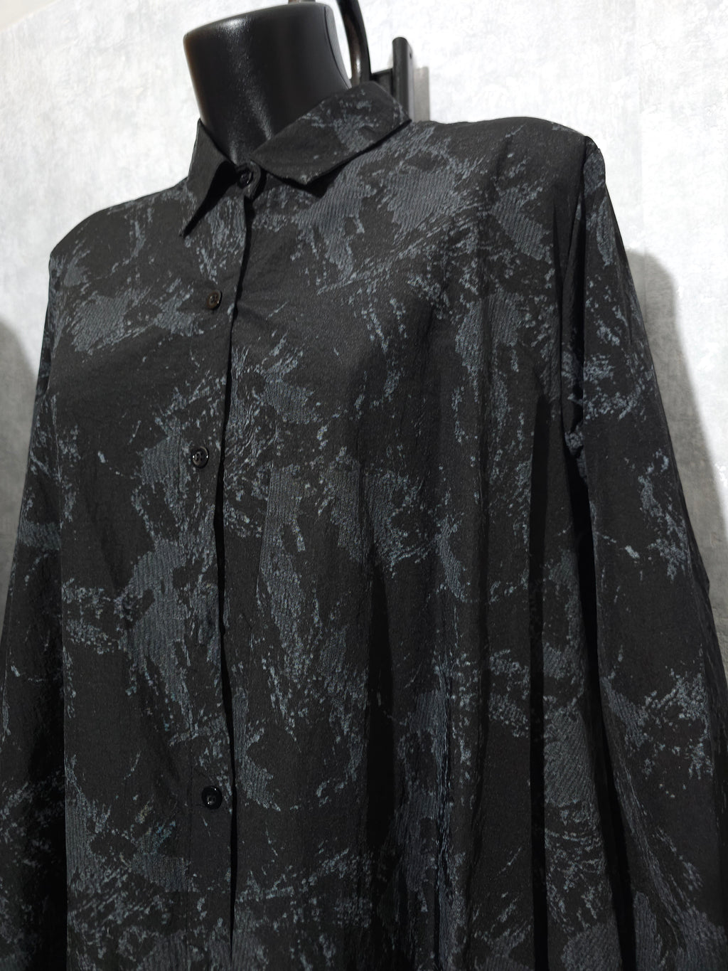 Oversize Tunika / Longbluse mit Muster & Tüll – Schwarz (XXL–XXXL)