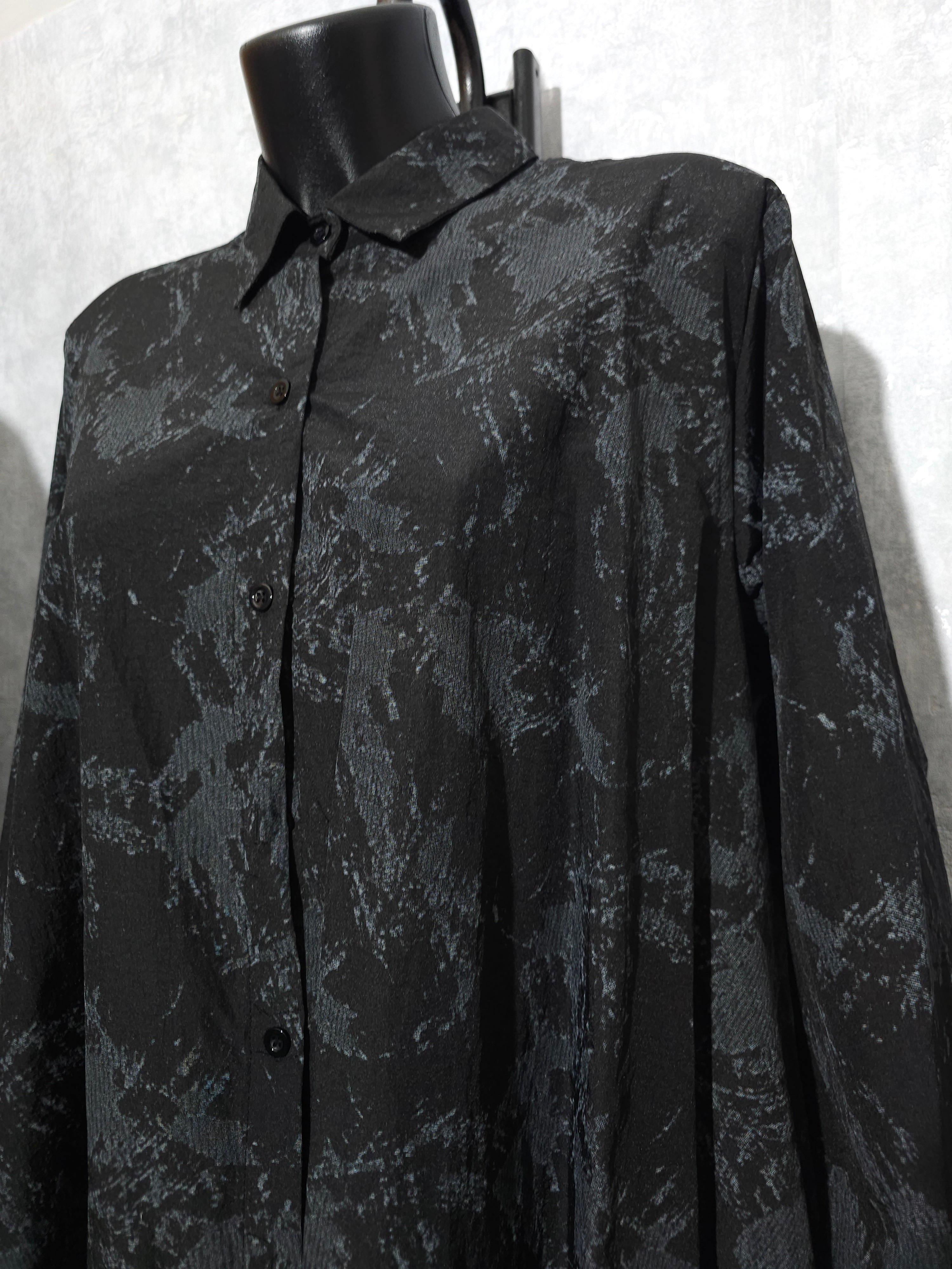 Oversize Tunika / Longbluse mit Muster & Tüll – Schwarz (XXL–XXXL)