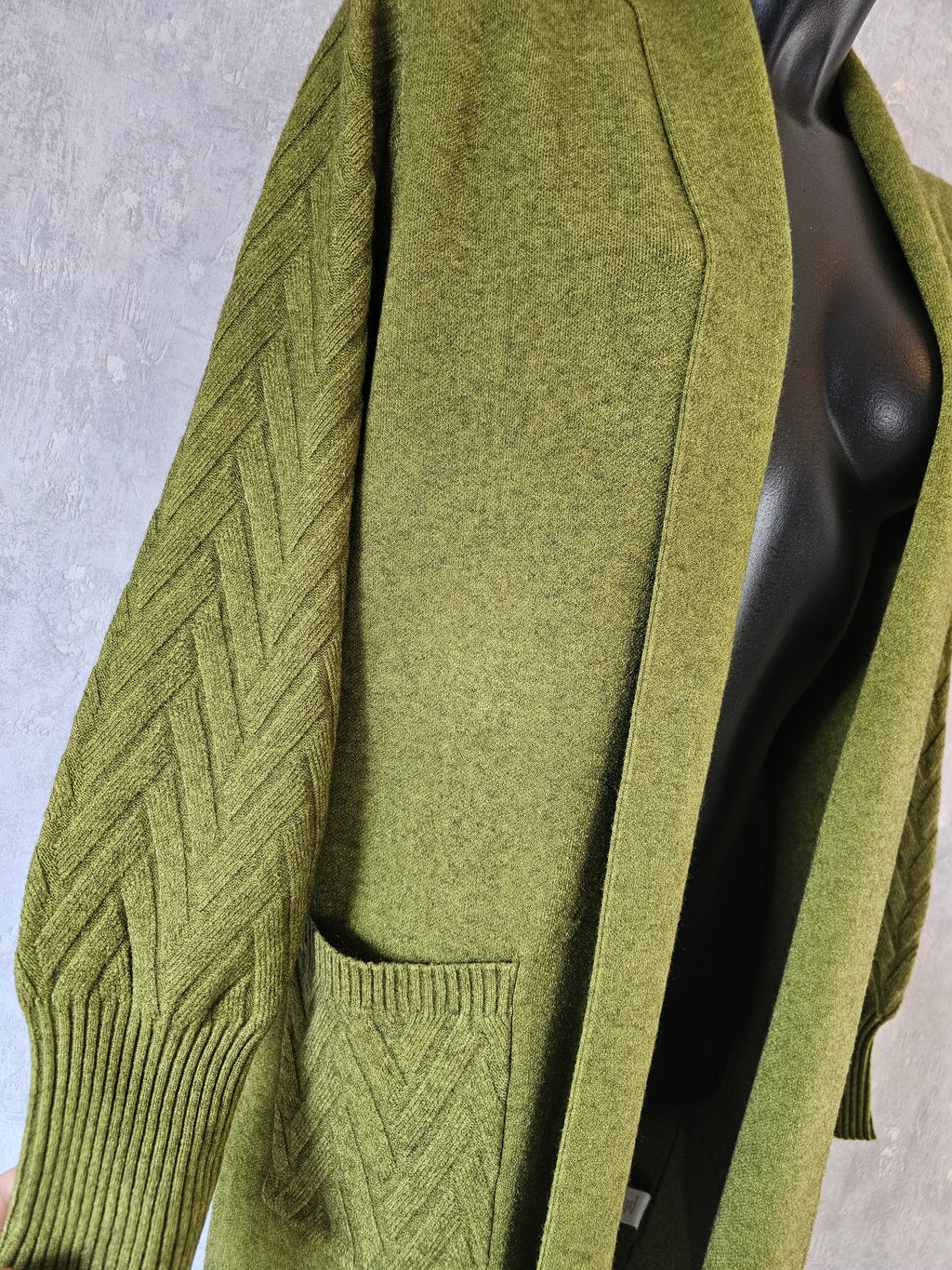Eleganter Longcardigan mit Strickdetails – Perfekt für Herbst & Winter