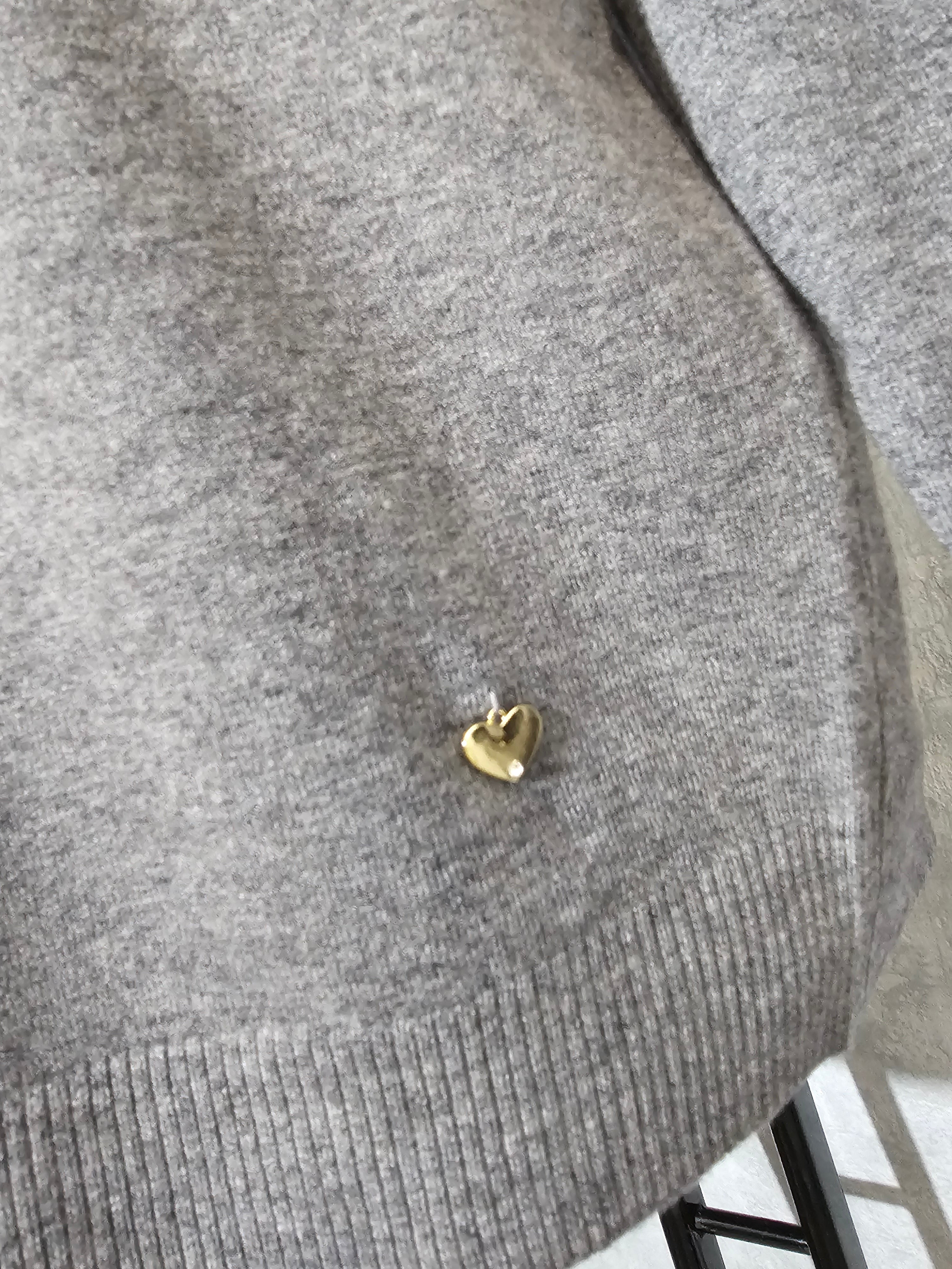 Oversize Damen Pullover mit goldenen Bienenknöpfen • Weich & Warm • M/L – L/XL • Casual & Elegant • Grau