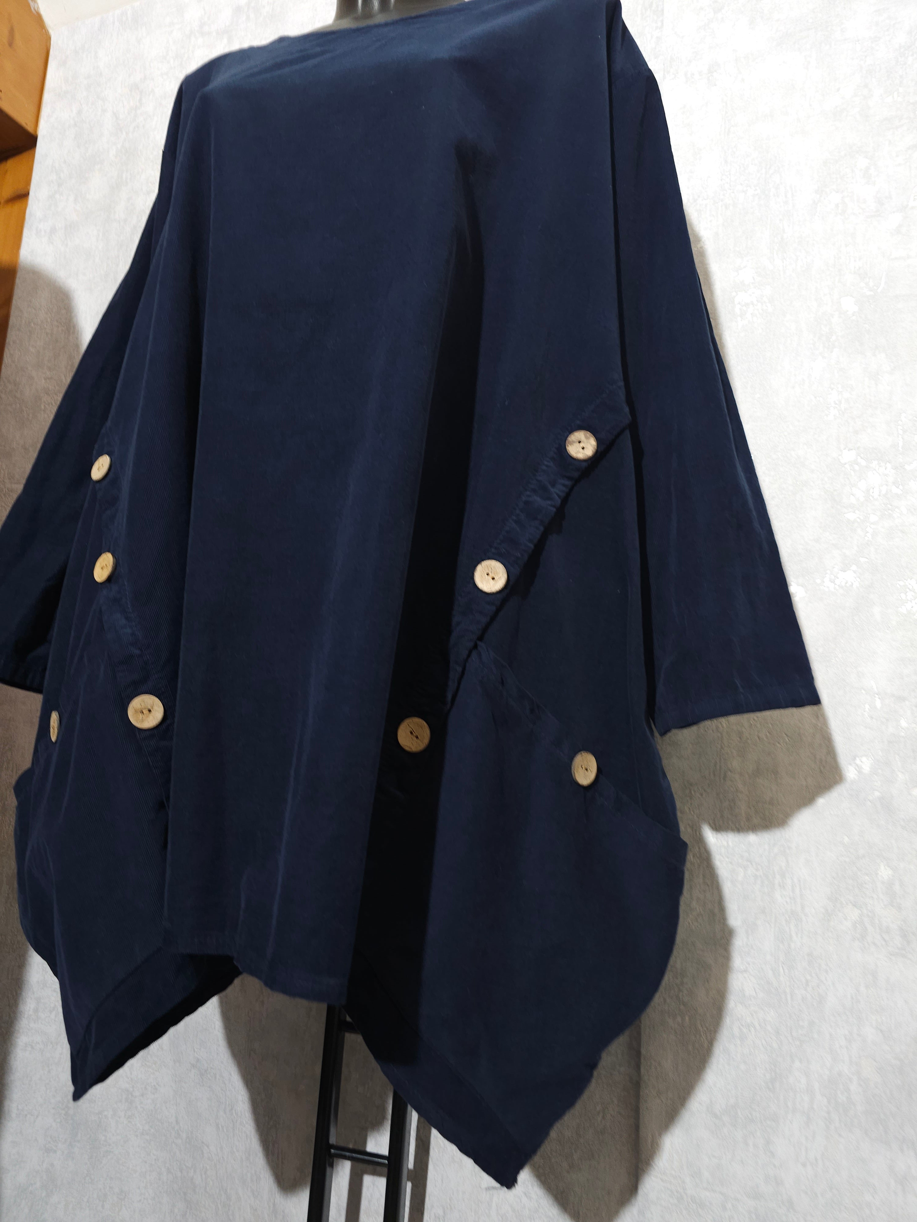 Oversize Tunika Daisy – Navy Blau | Asymmetrischer Schnitt | Baumwolle | Made in Italy