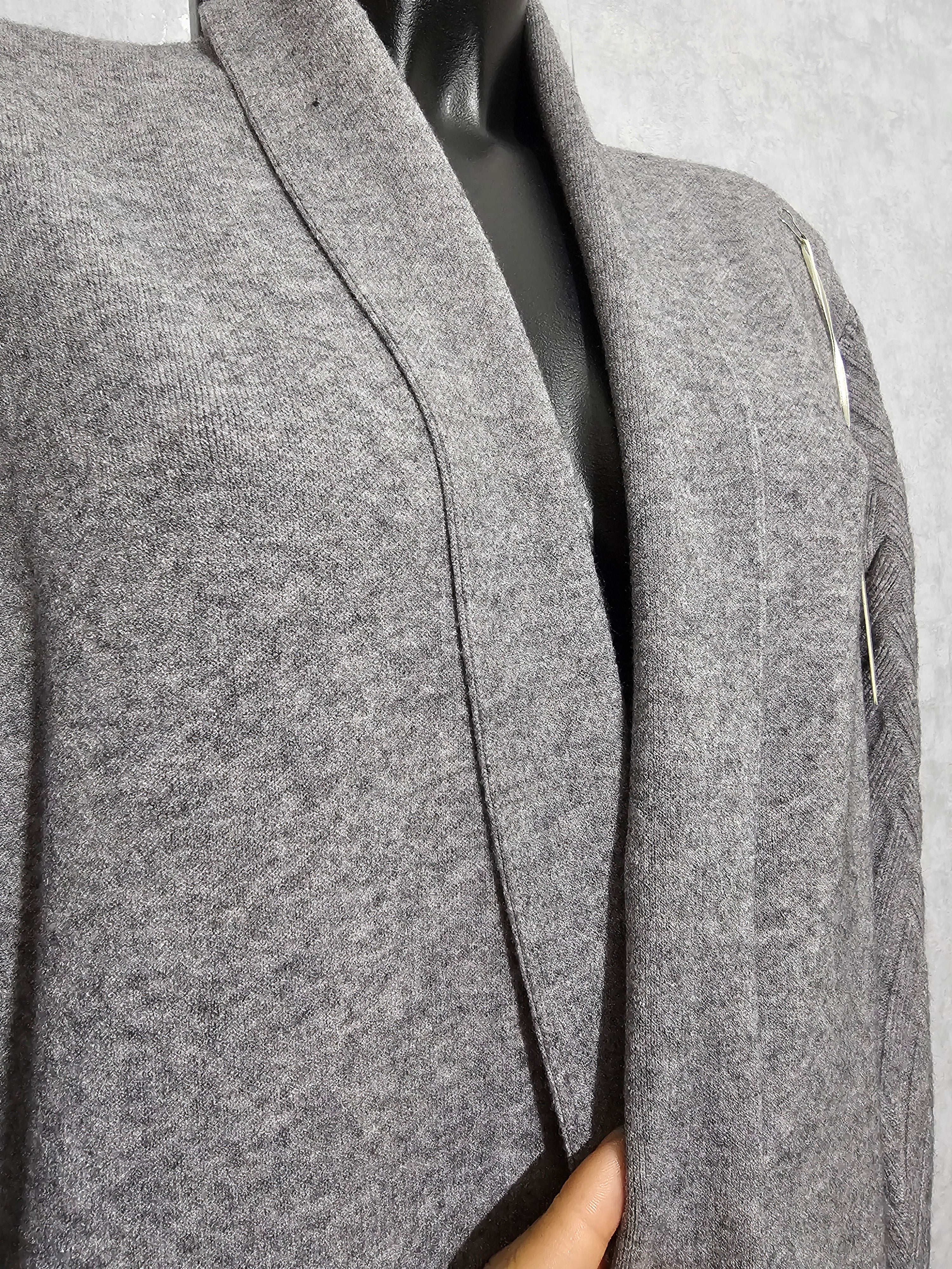 Elegante Strickjacke in Grau mit Kaschmir – weich & stilvoll