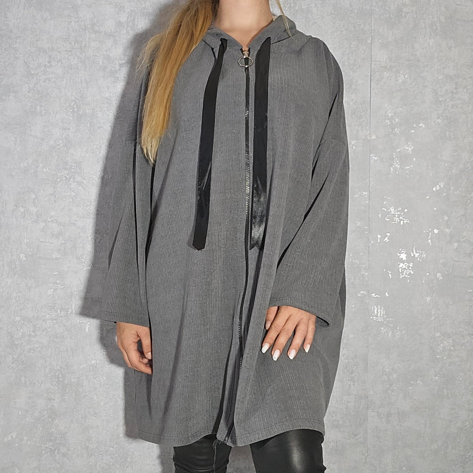 Oversize Jacke/Tunika mit Kapuze, Reißverschluss & Taschen