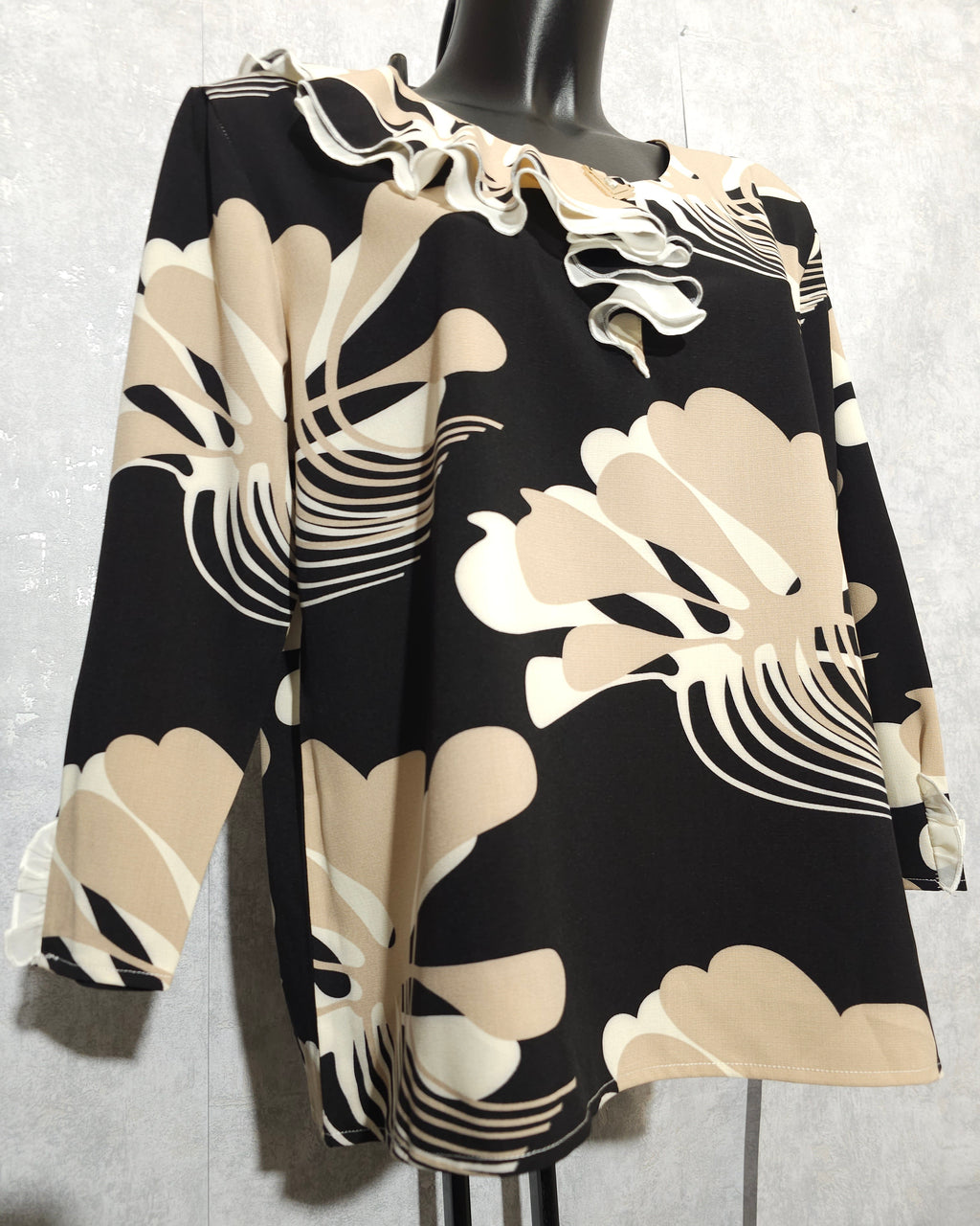 Elegante Damenbluse mit Rüschen – Größe 2XL–6XL