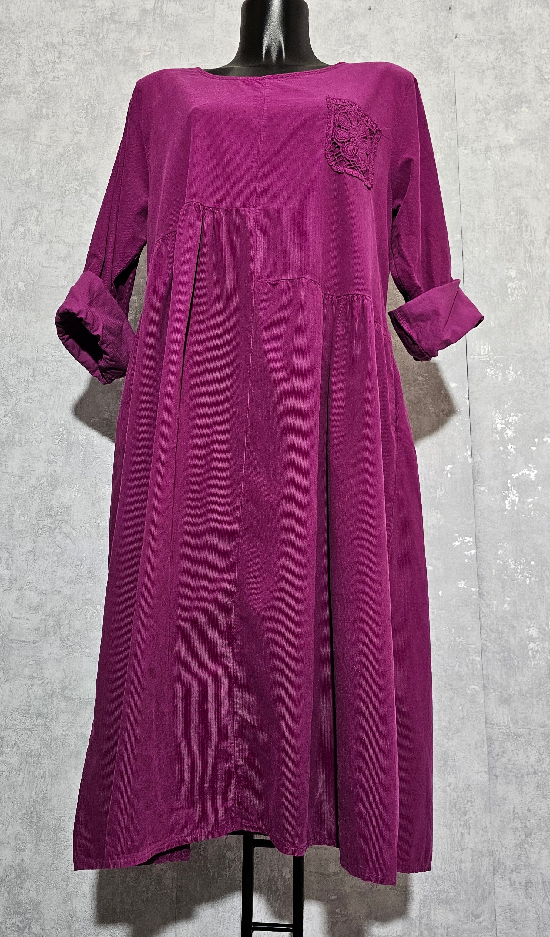 Damenkleid aus 100% Baumwolle – Oversize mit Taschen