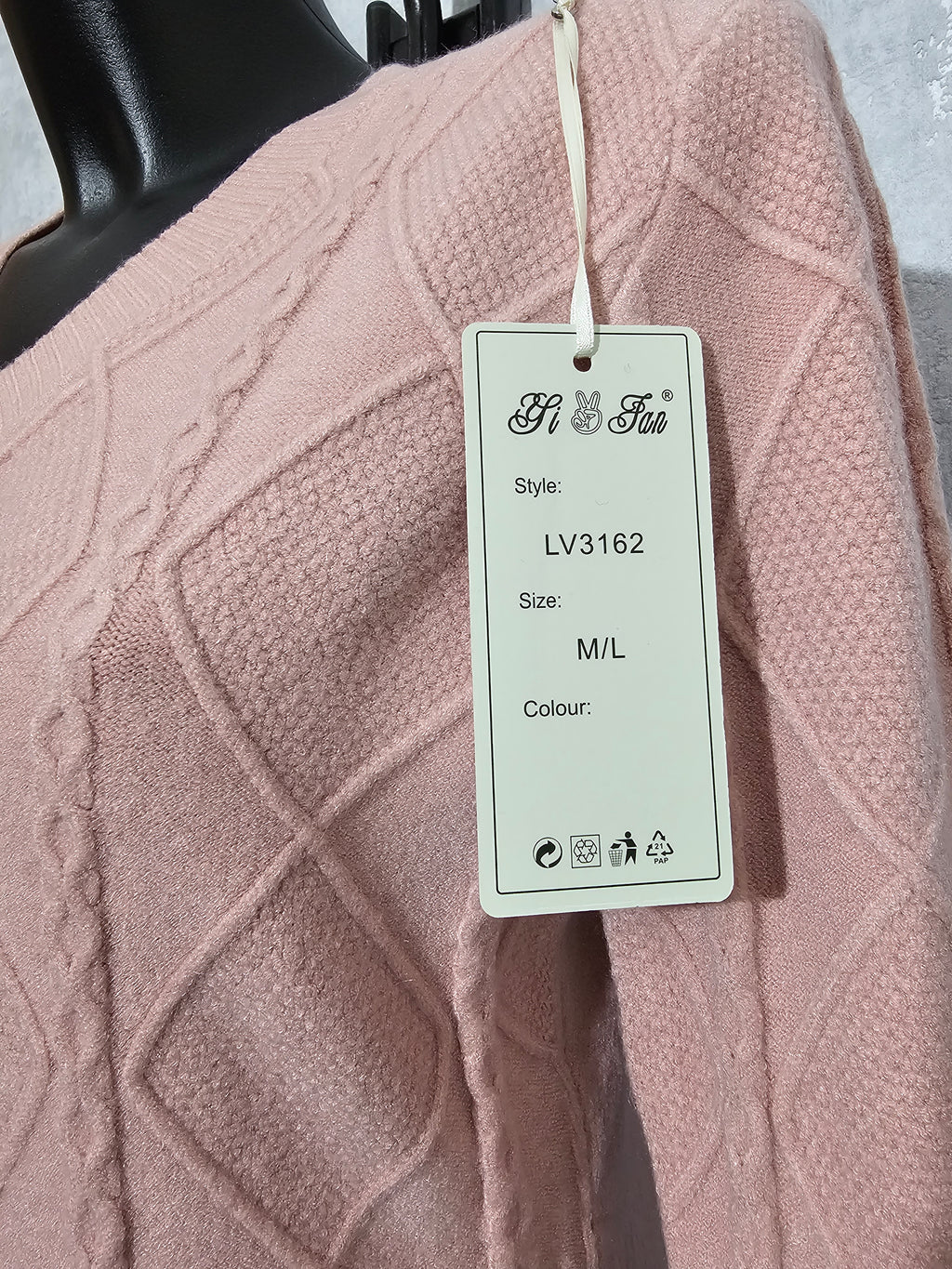 Warmer Strickkleid mit Muster – Rosa M/L