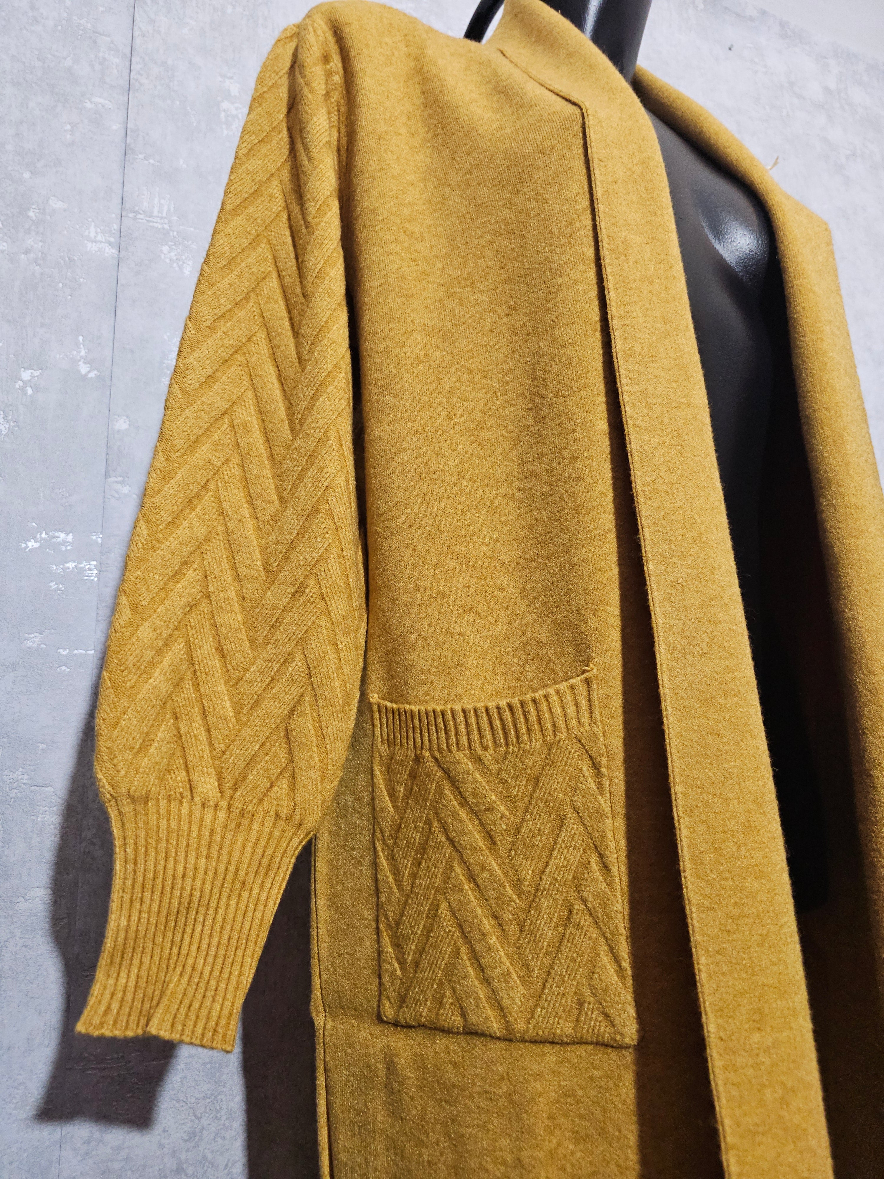 Eleganter Strick-Cardigan in Gelb