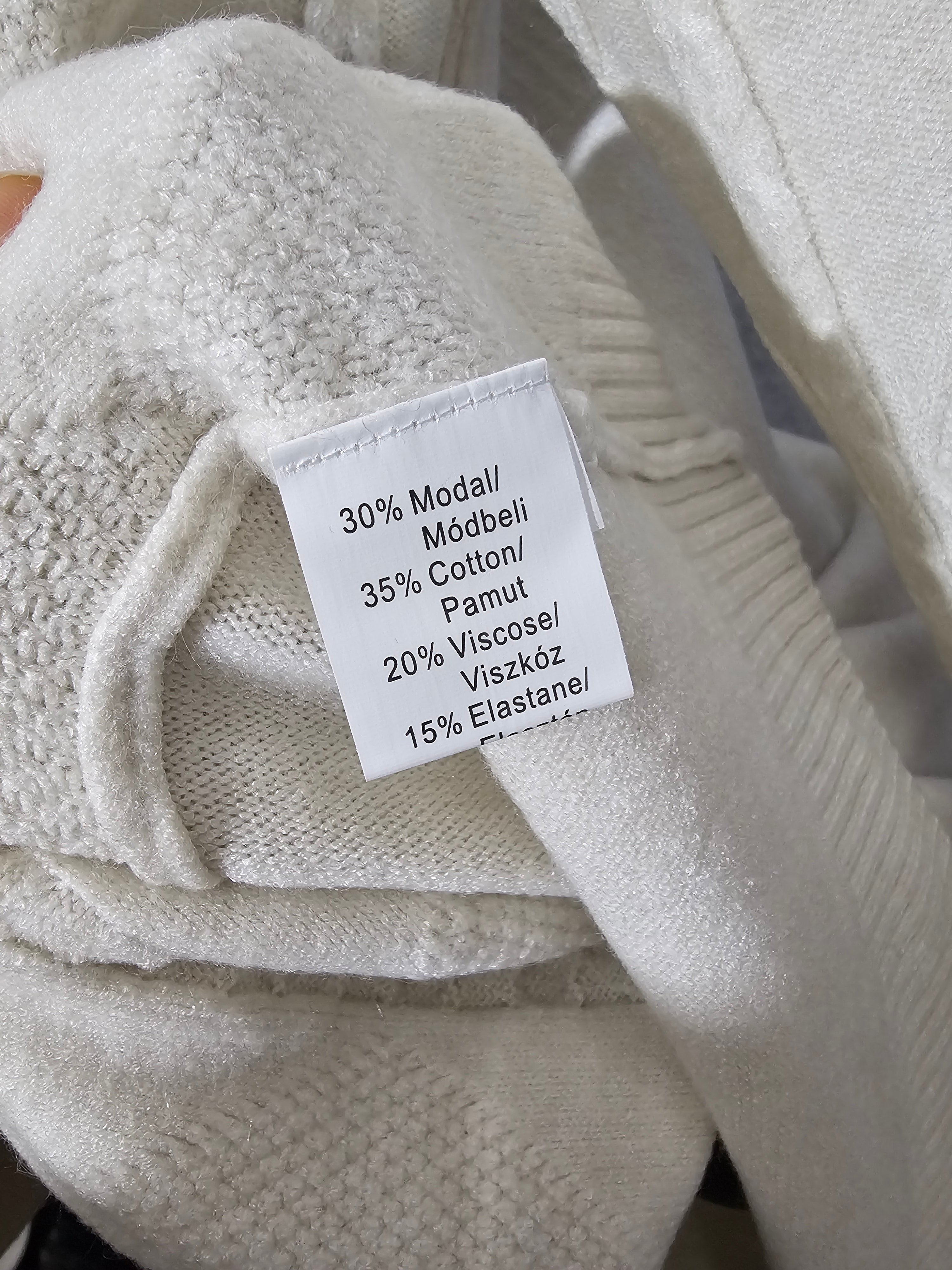 Warmer Strickkleid mit Muster – Creme, L/XL