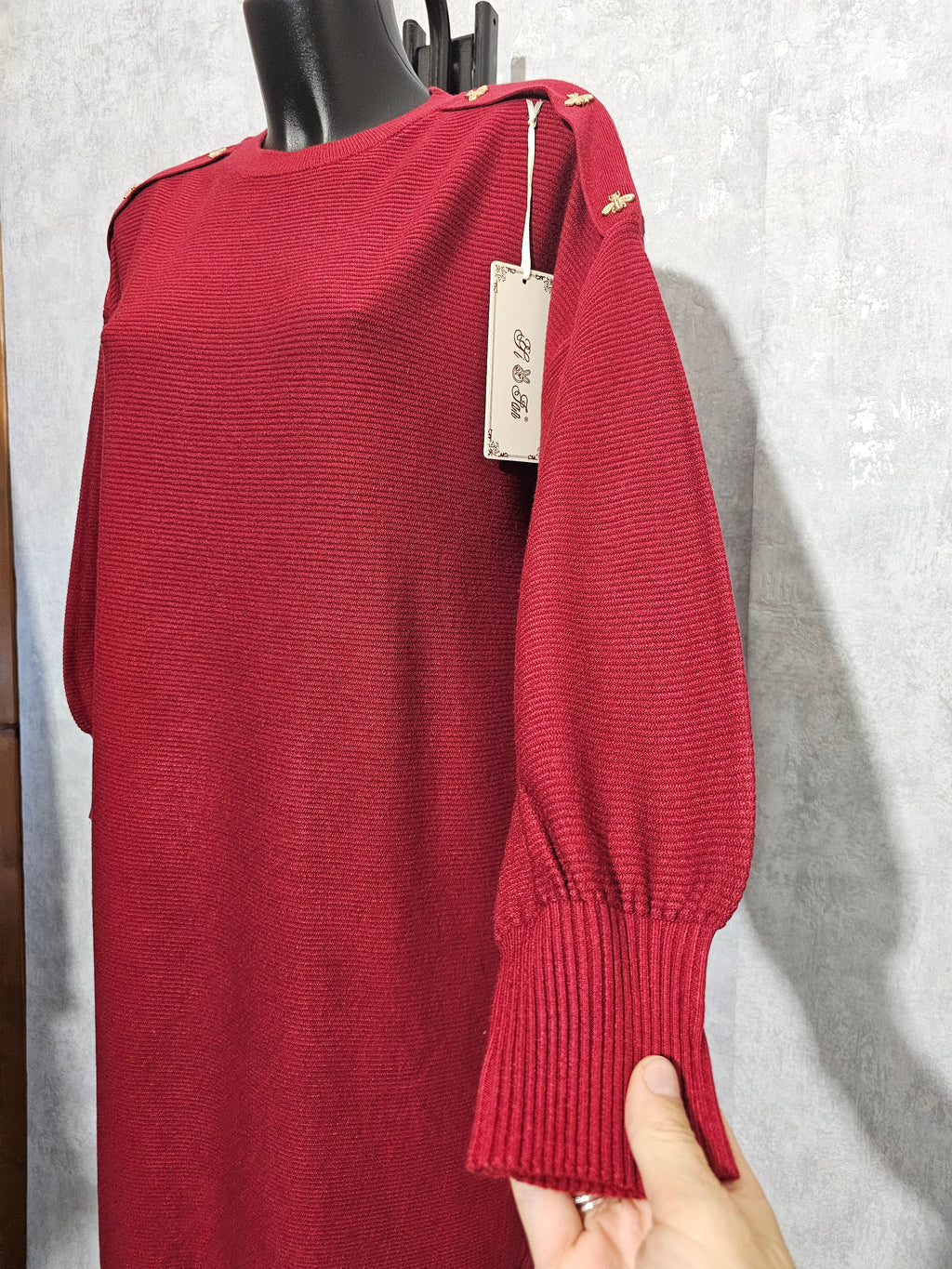 Oversize Strickkleid Damen • Elegant & Warm • Goldene Bienenknöpfe • L/XL – XL/XXL • Herbst/Winter • Premium Qualität – Bordeaux, Navy