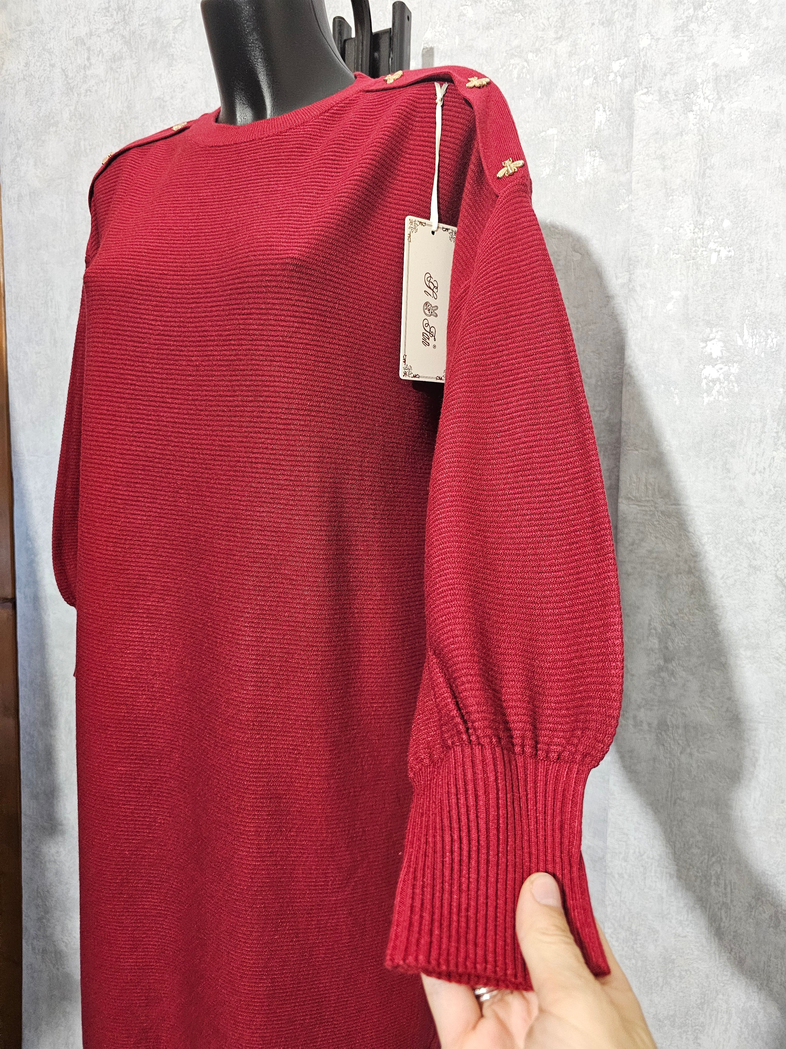 Oversize Strickkleid Damen • Elegant & Warm • Goldene Bienenknöpfe • L/XL – XL/XXL • Herbst/Winter • Premium Qualität – Bordeaux, Navy