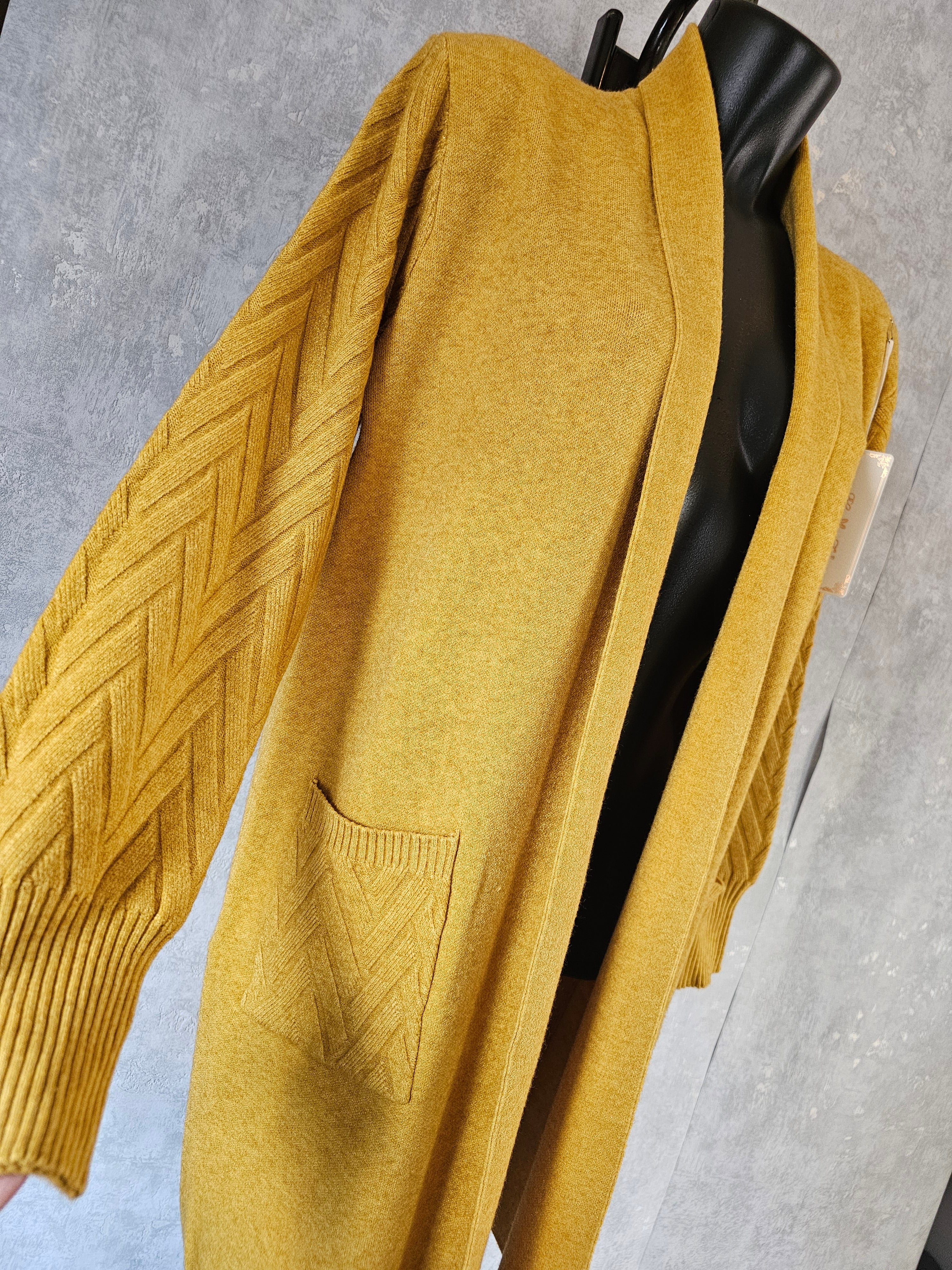 Eleganter Longcardigan mit Strickdetails – Perfekt für Herbst & Winter