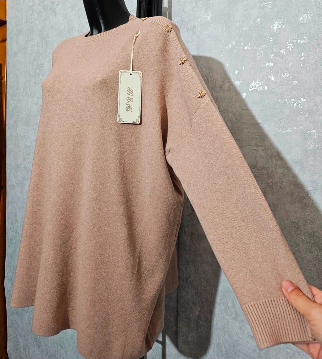 Weicher Premium-Pullover / Tunika mit goldenen Details