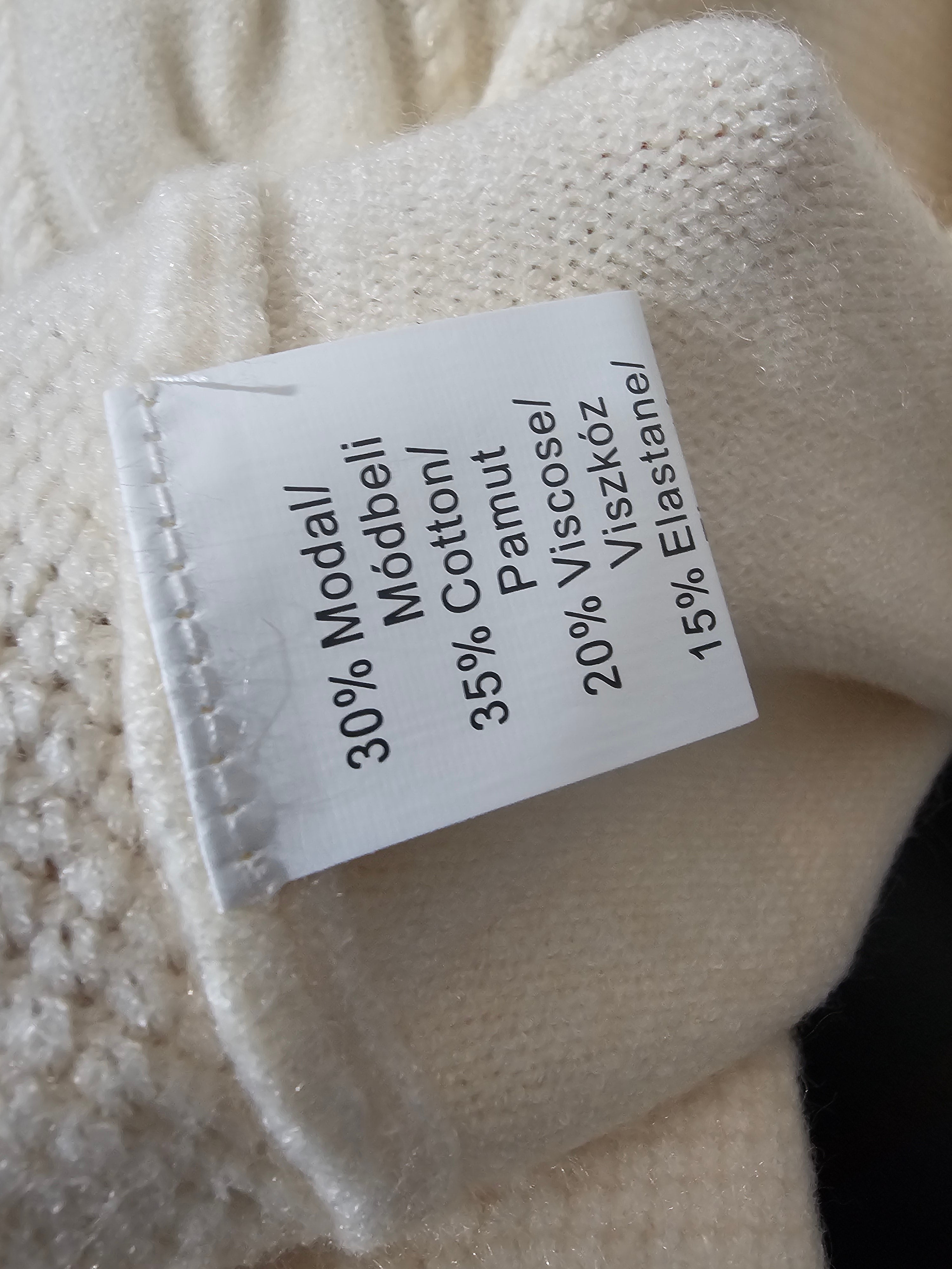 Damen Rollkragenpullover M/L – Weicher Strick, Warm & Elegant – Schwarz oder Creme– Winter Pullover