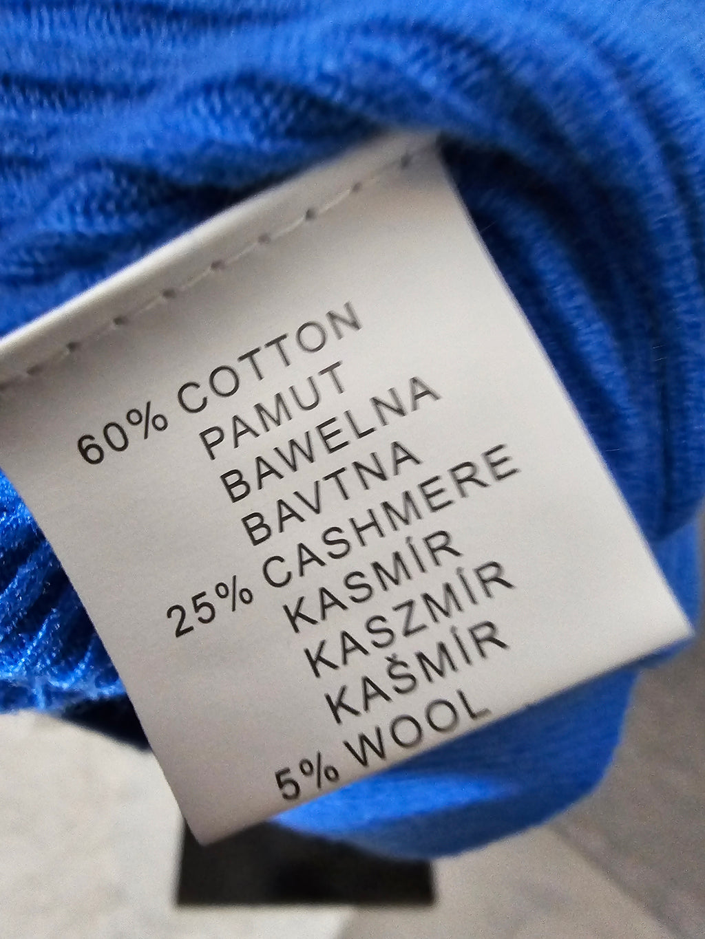 Elegantes Strickkleid mit Rollkragen & Goldknöpfen – Königsblau M/L