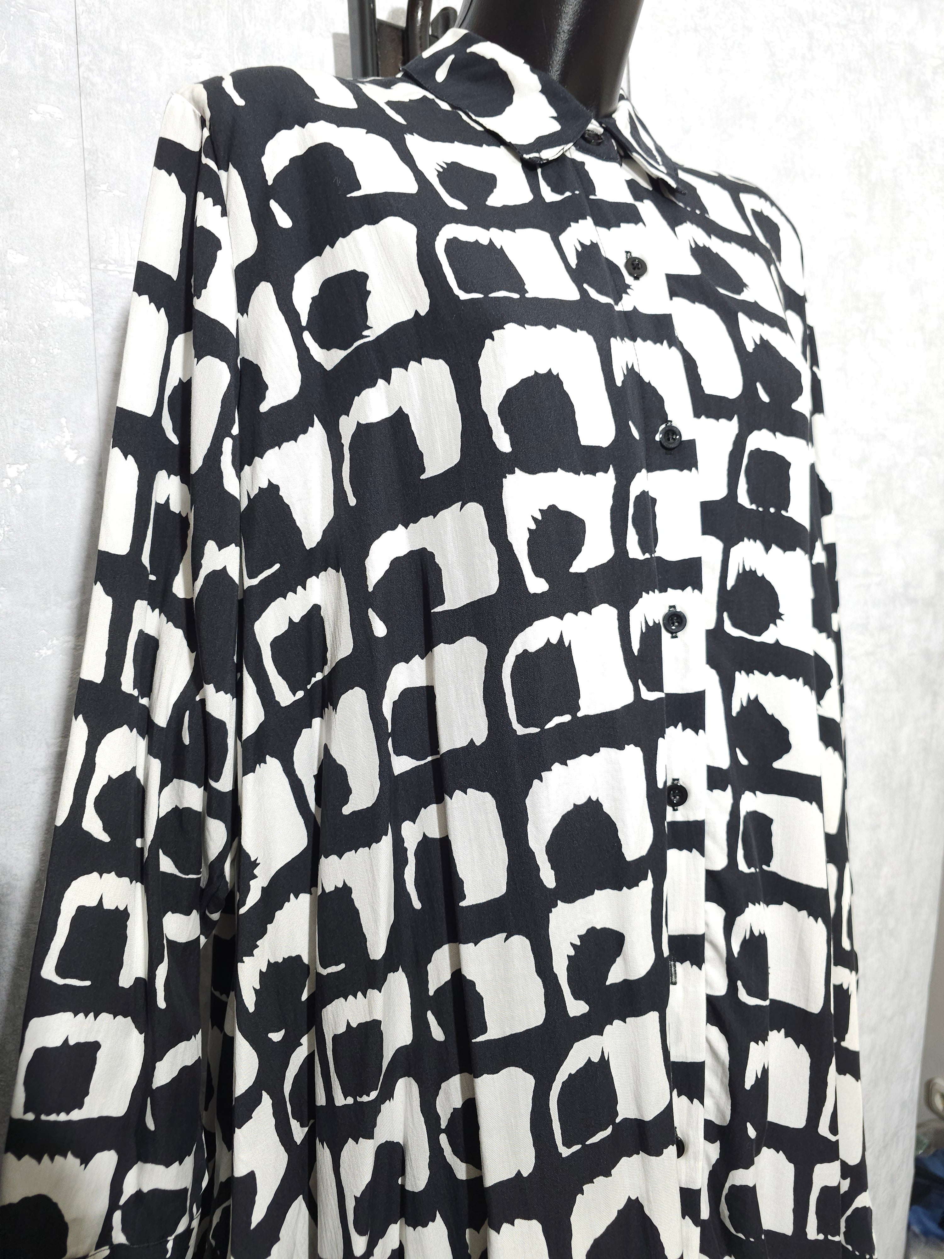 Schwarz-Weiße Oversize Tunika mit Tüll – Langarm | XXL–XXXL