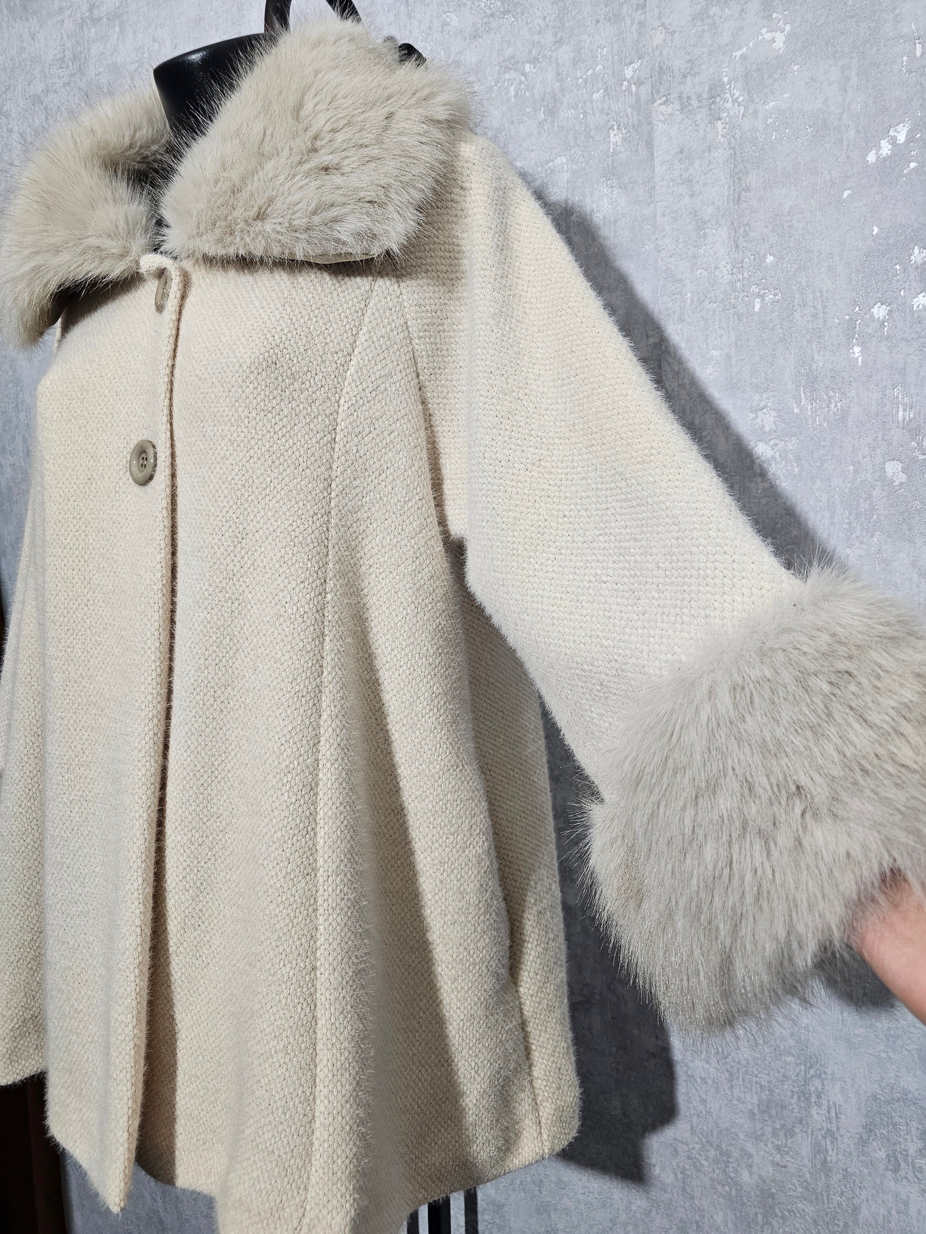 Elegante Damen-Winterjacke mit Kunstfell, Beige M-XXL