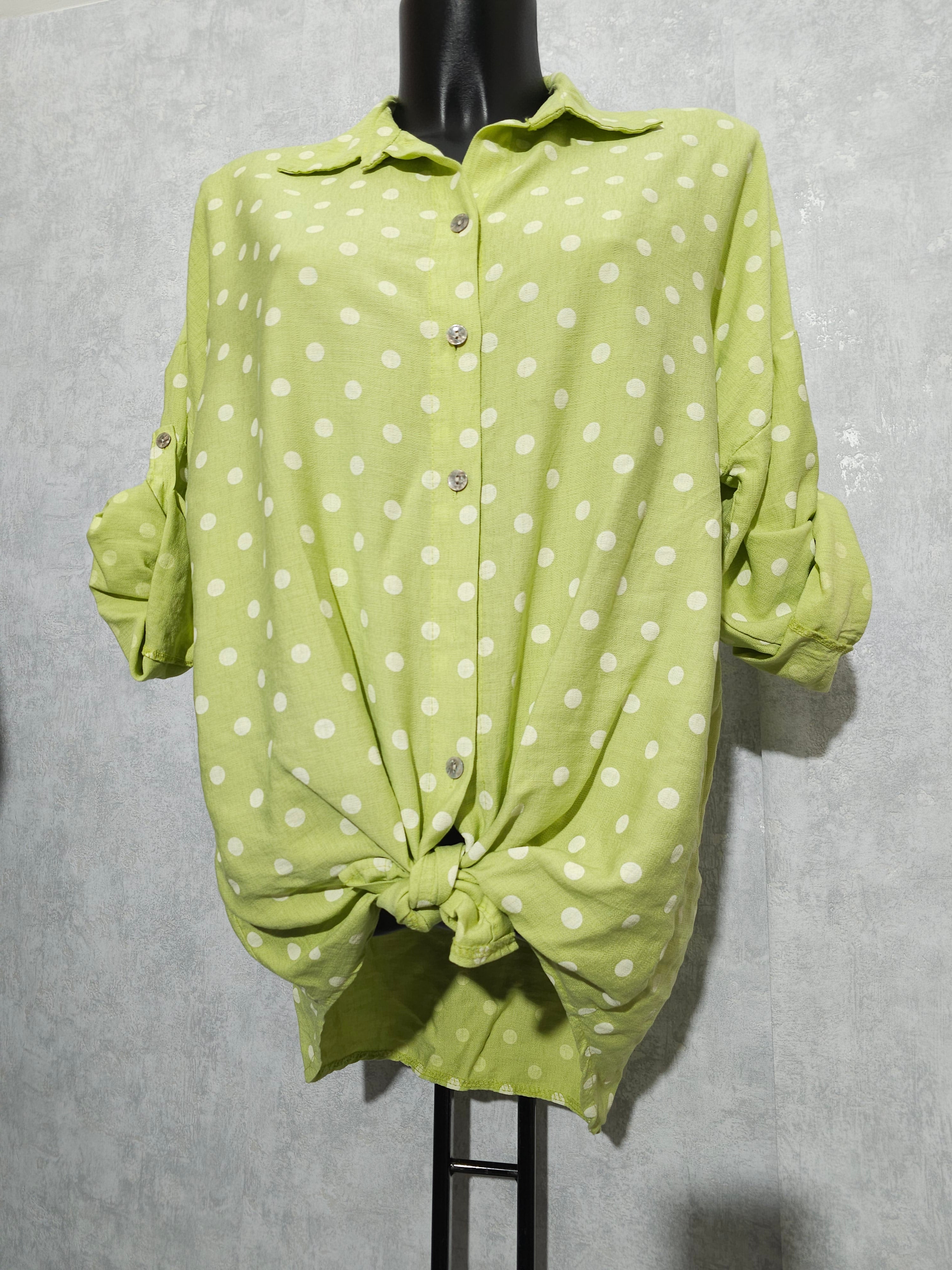 Punkte Bluse / Tunika – Made in Italy – 100 % Viskose L bis 2XL