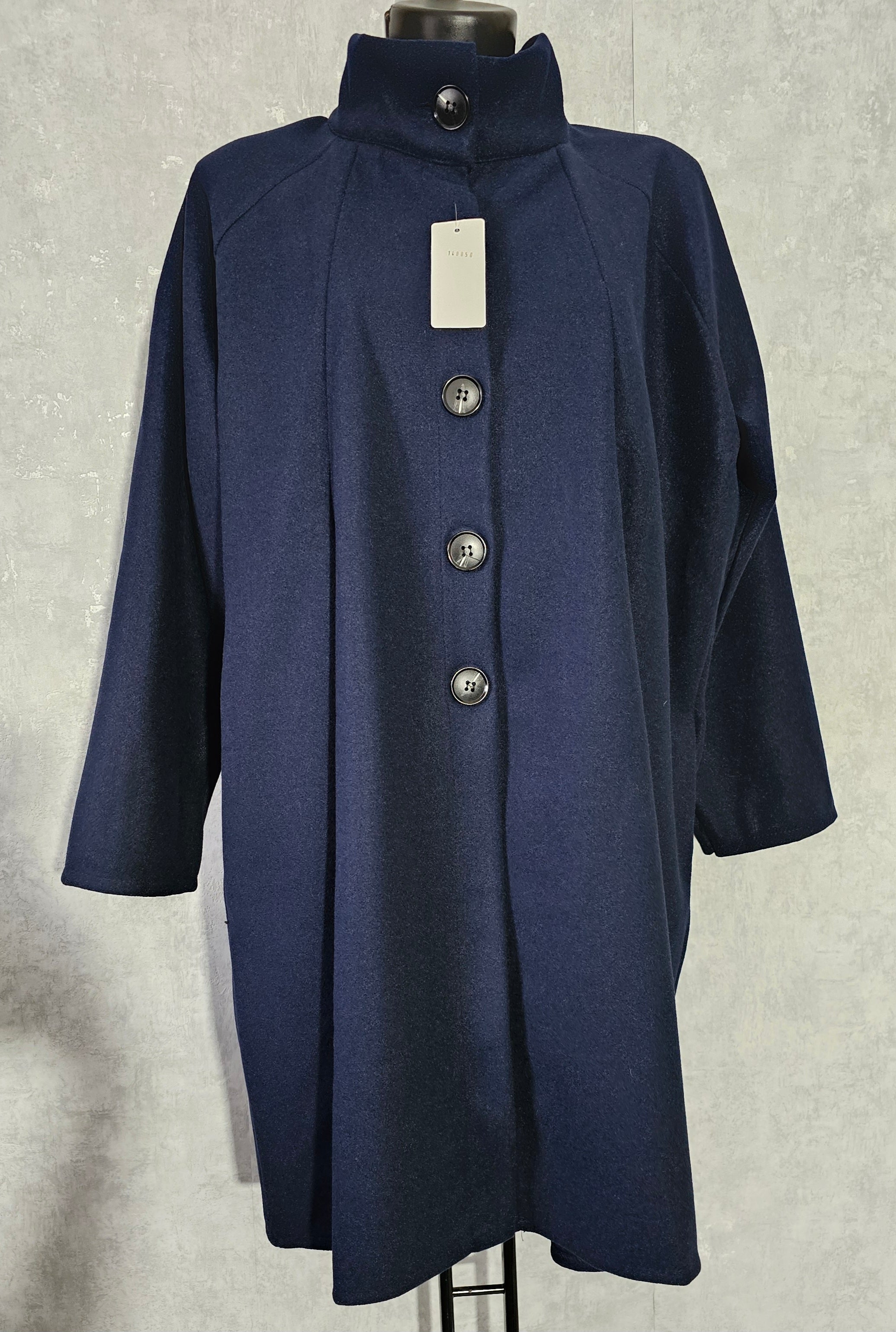 Eleganter Damen-Mantel aus 100 % Viskose