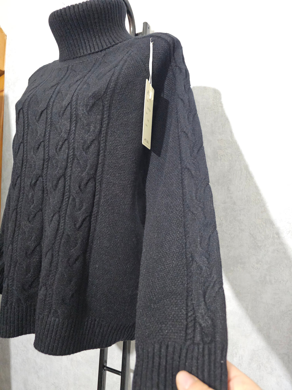 Damen Rollkragenpullover M/L – Weicher Strick, Warm & Elegant – Schwarz oder Creme– Winter Pullover