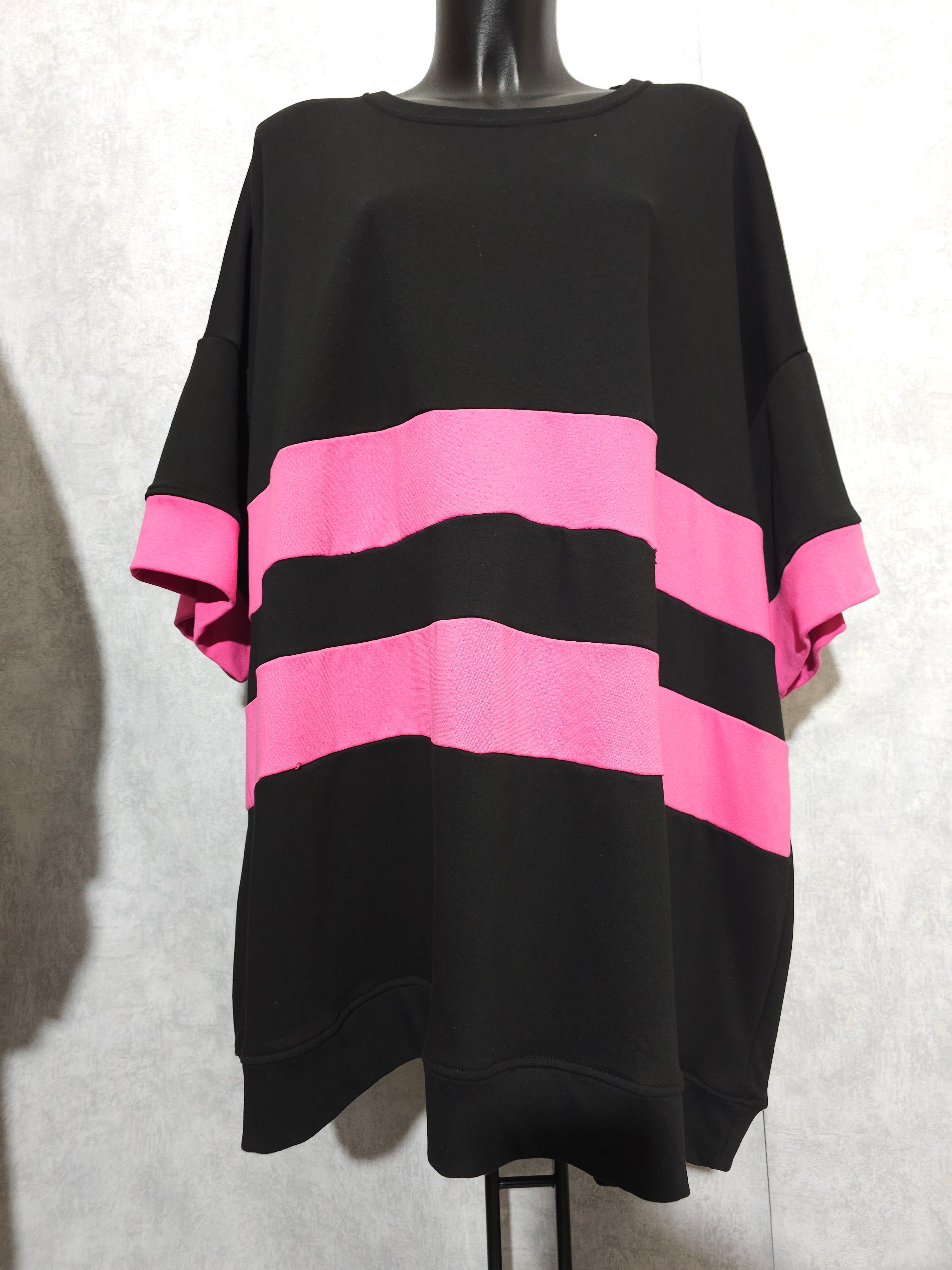 Oversize Tunika mit Streifen – Schwarz/Rosa (Plus Size)
