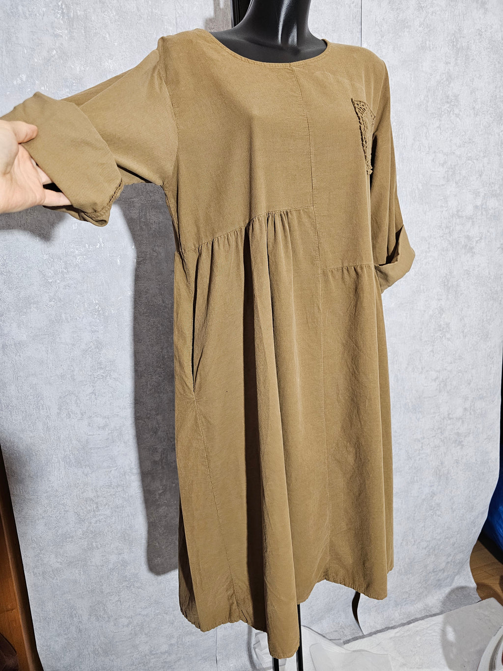 Damenkleid aus 100% Baumwolle – Oversize mit Taschen