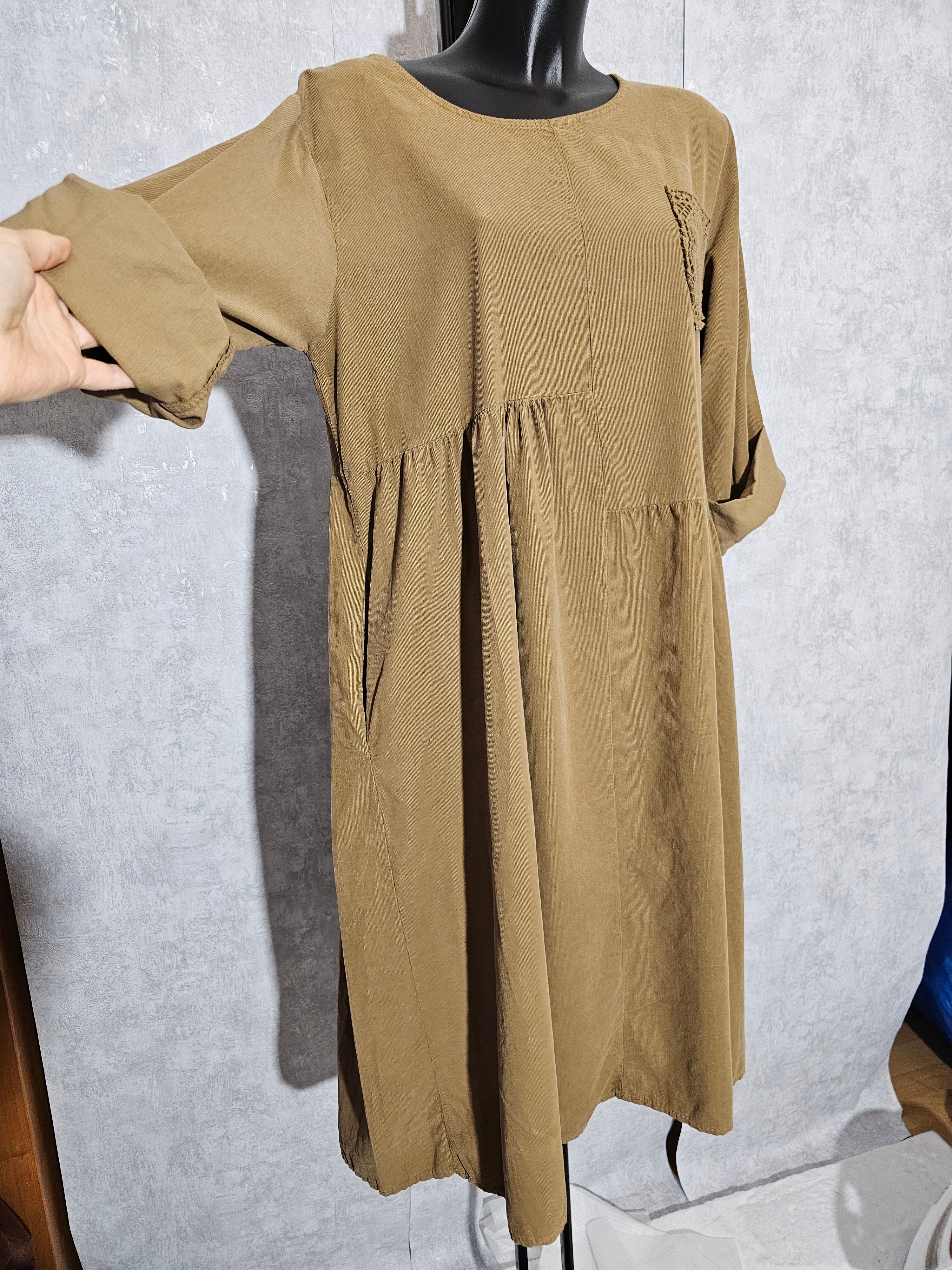 Damenkleid aus 100% Baumwolle – Oversize mit Taschen