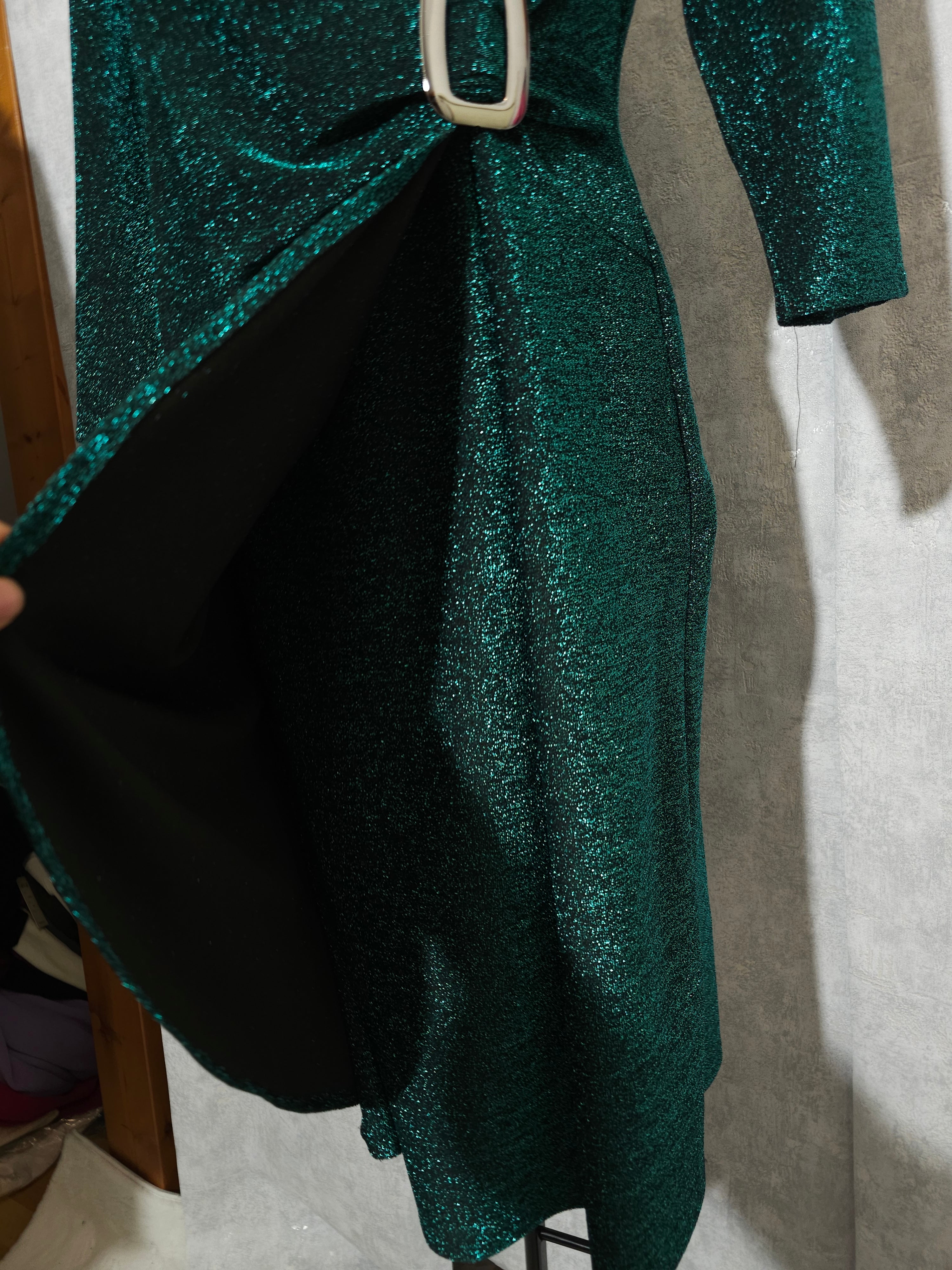 Festliches Glitzerkleid– Grün | 44-50