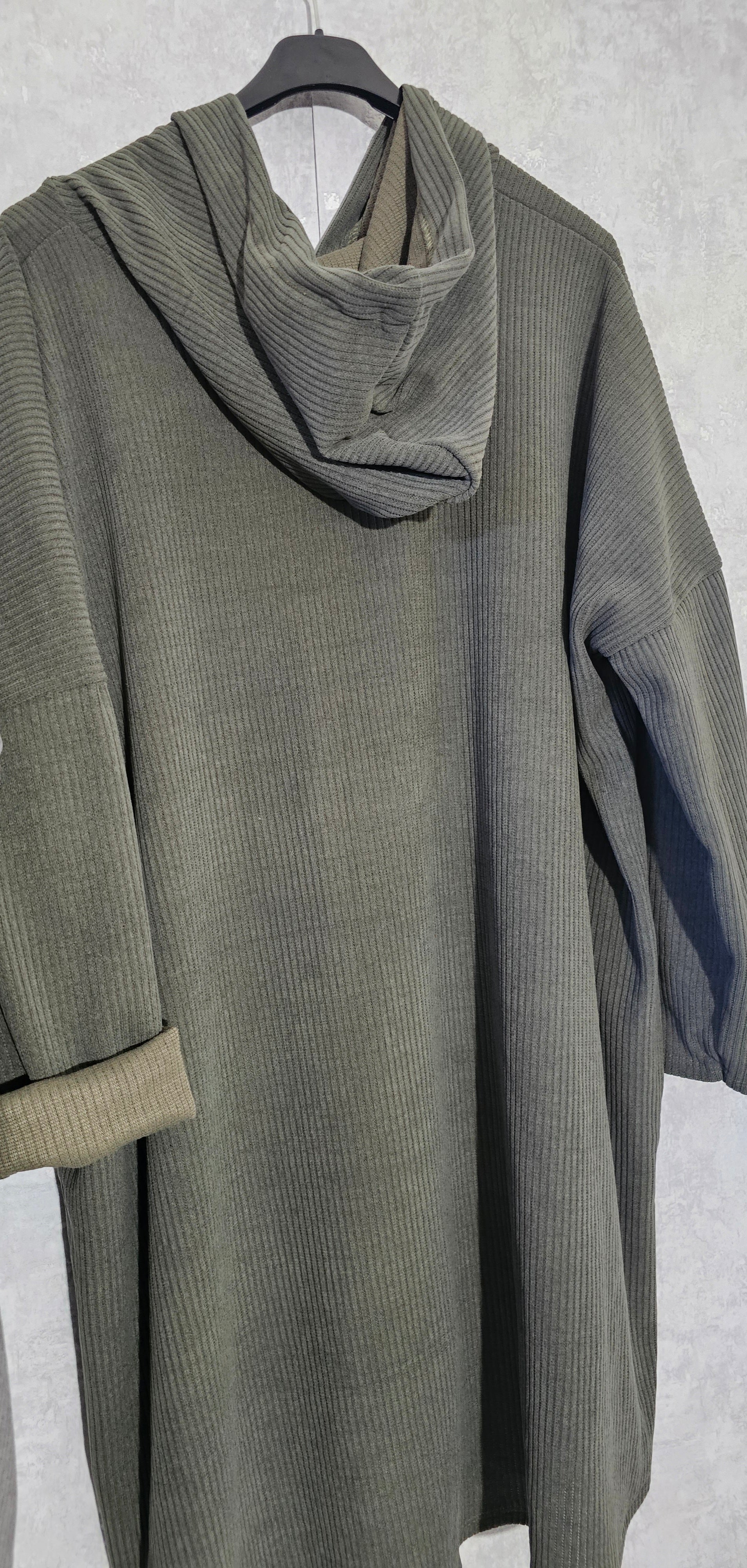 Oversize Jacke/Tunika mit Kapuze, Reißverschluss & Taschen